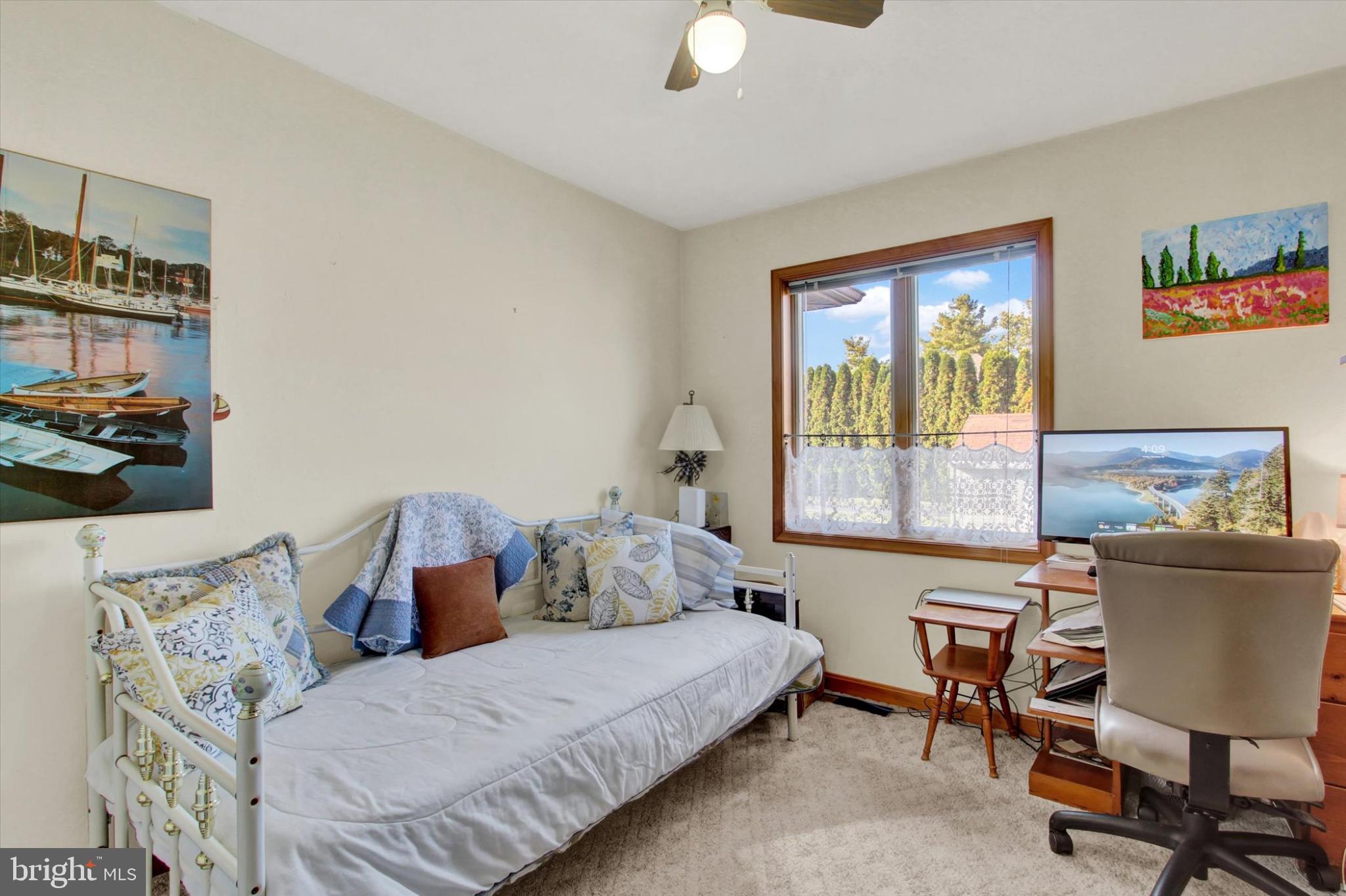 LAKE MEADE - Residential