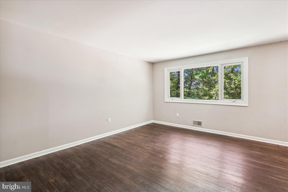 BOXWOOD VILLAGE - Residential