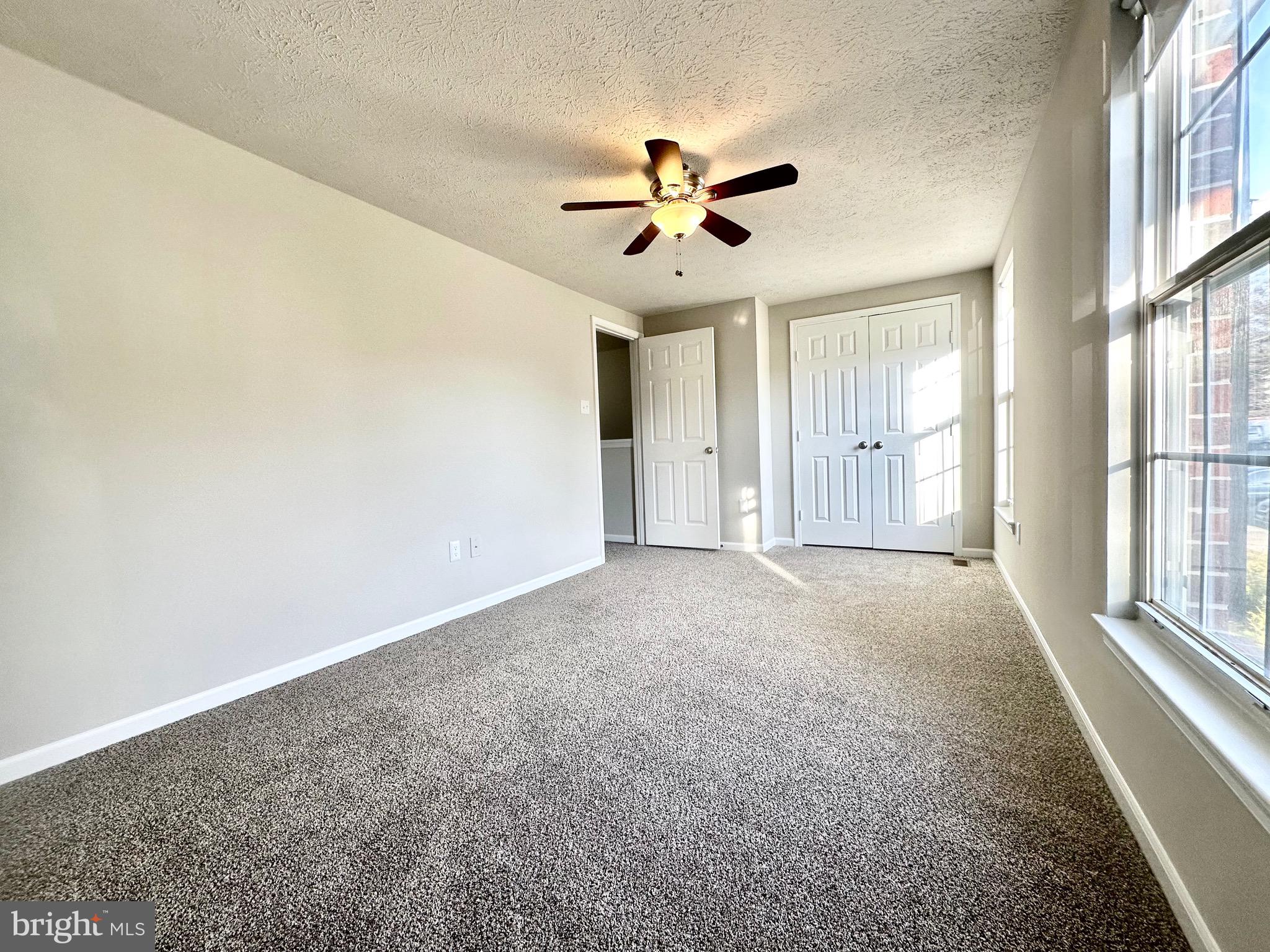 CONSTANT FRIENDSHIP - Residential Lease