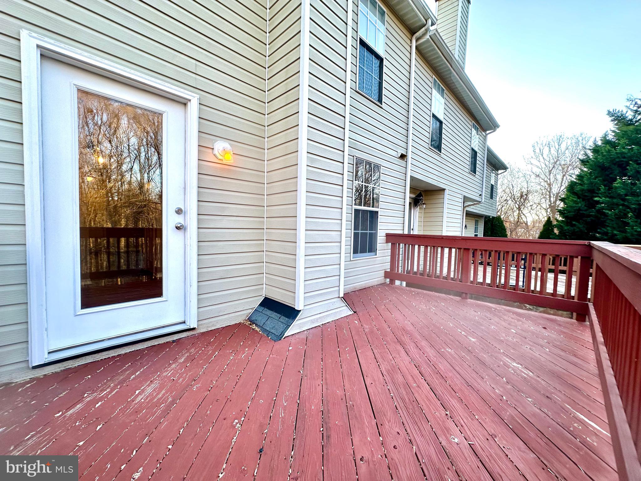 CONSTANT FRIENDSHIP - Residential Lease