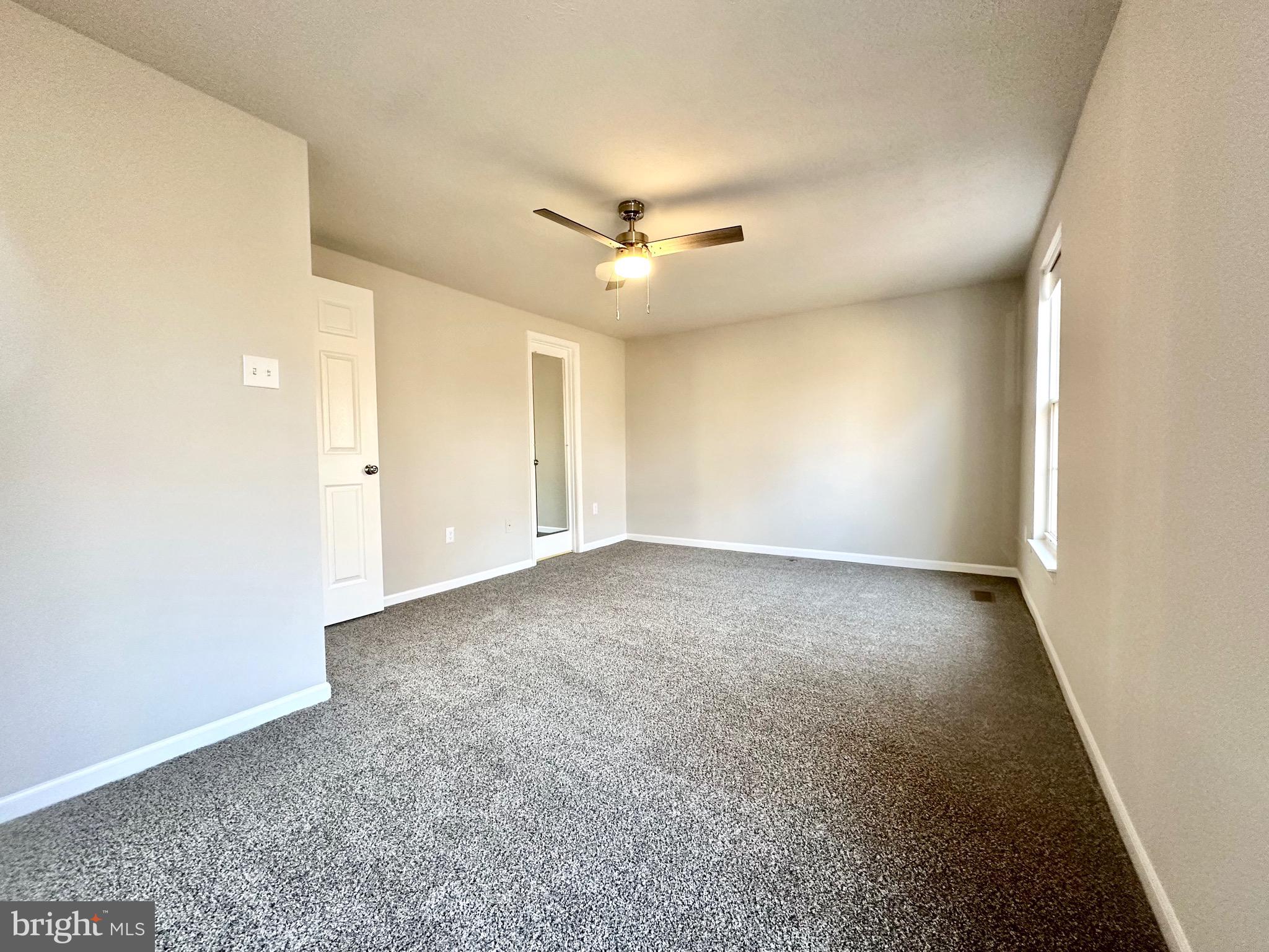 CONSTANT FRIENDSHIP - Residential Lease