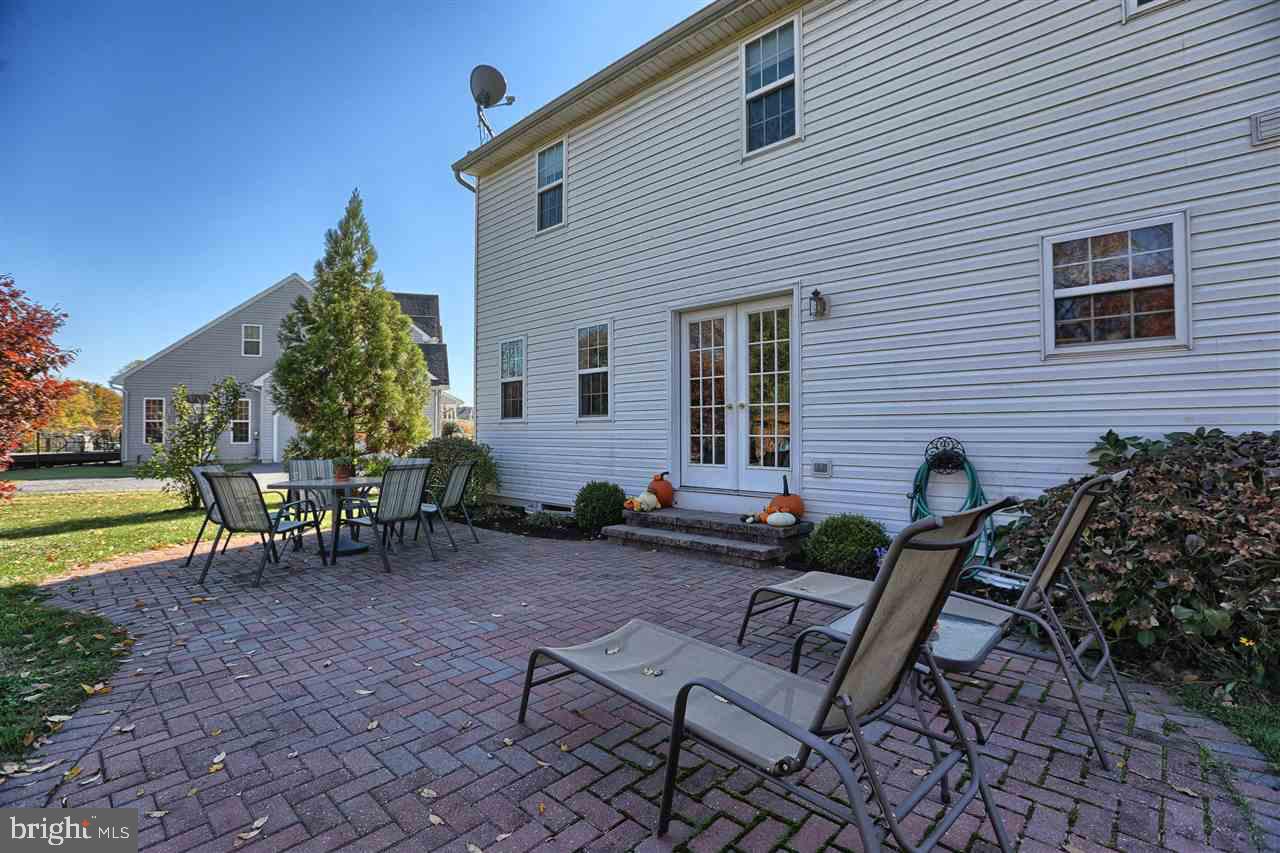 LOGAN GREENS - Residential