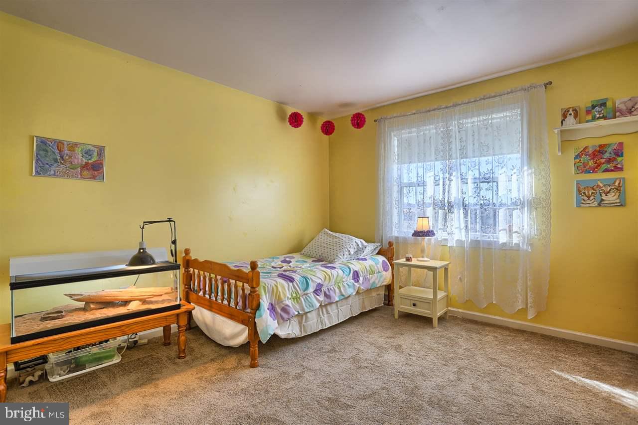 LOGAN GREENS - Residential