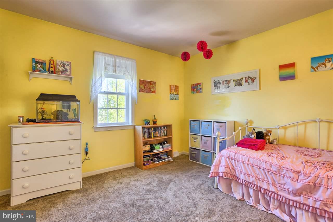 LOGAN GREENS - Residential