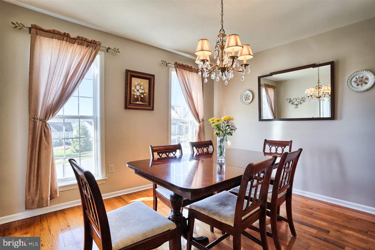 LOGAN GREENS - Residential