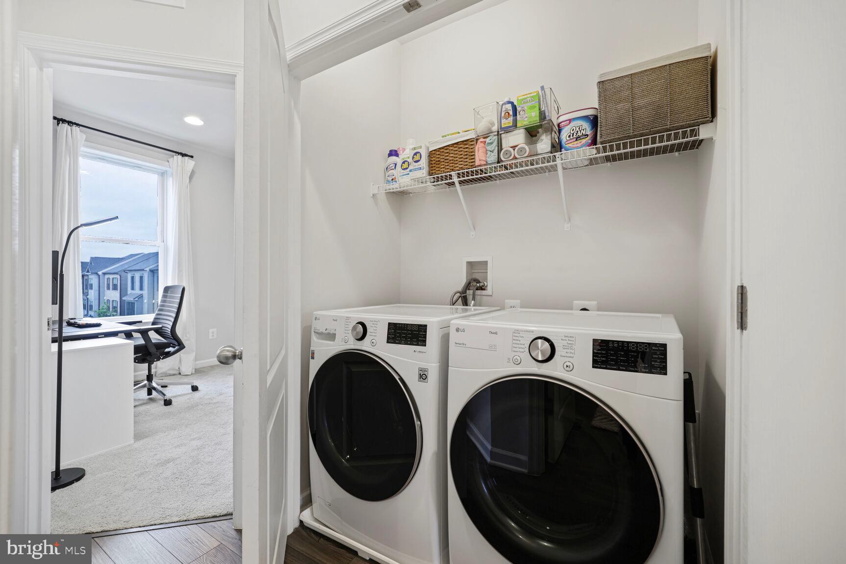 VISTA GARDENS - Residential