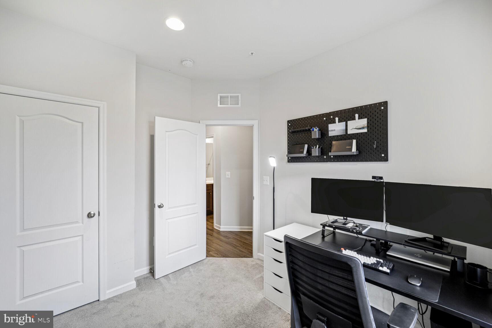 VISTA GARDENS - Residential