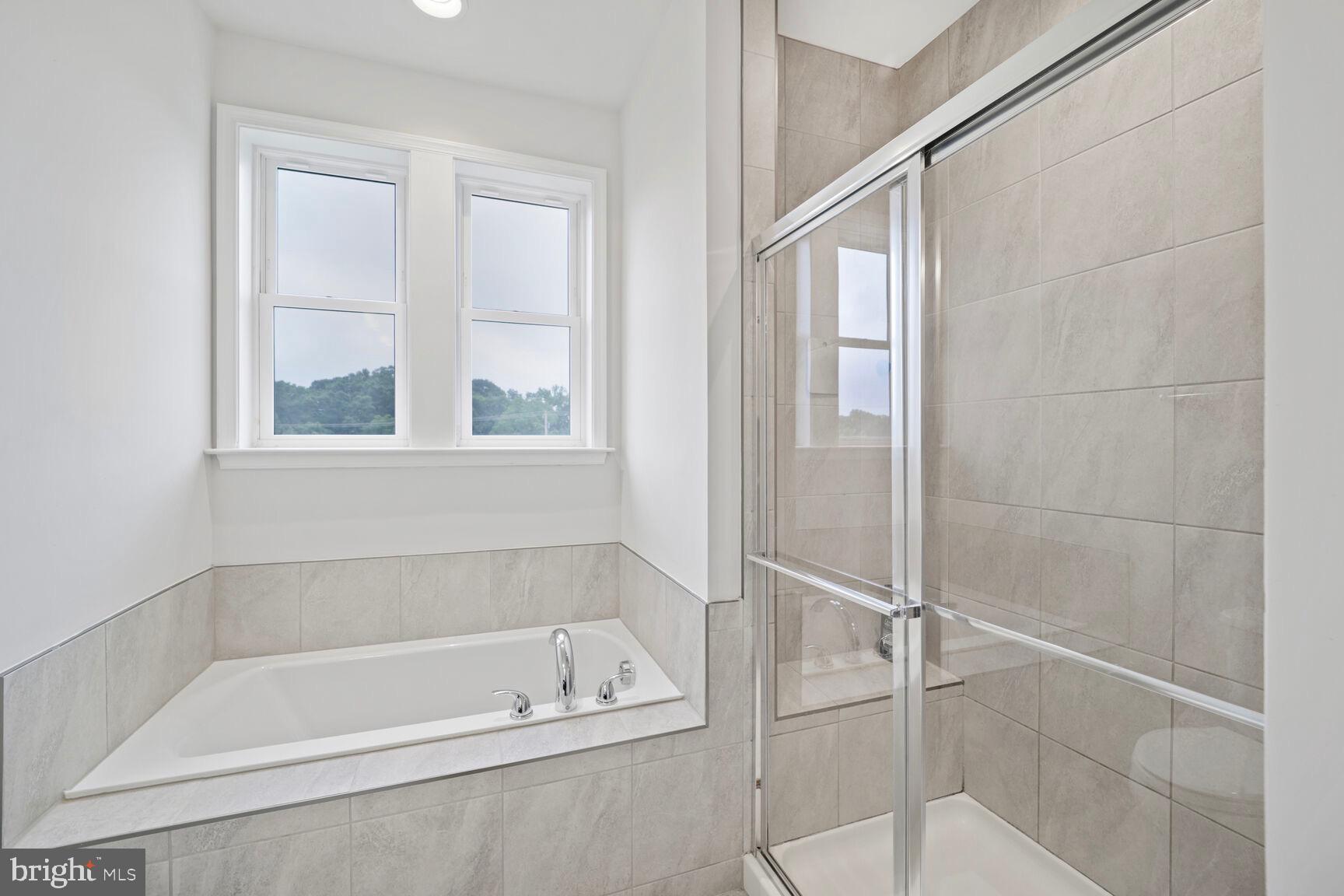 VISTA GARDENS - Residential