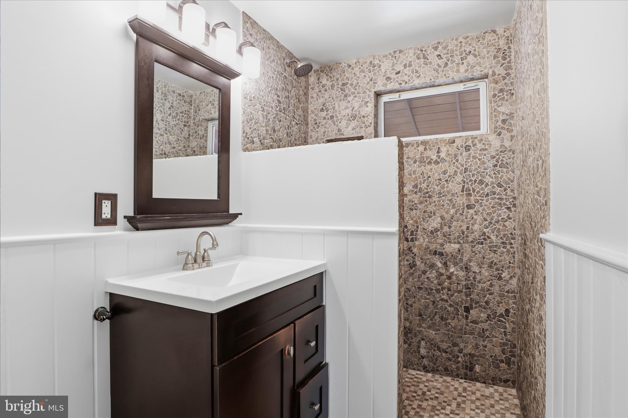 CLAREMONT - Residential