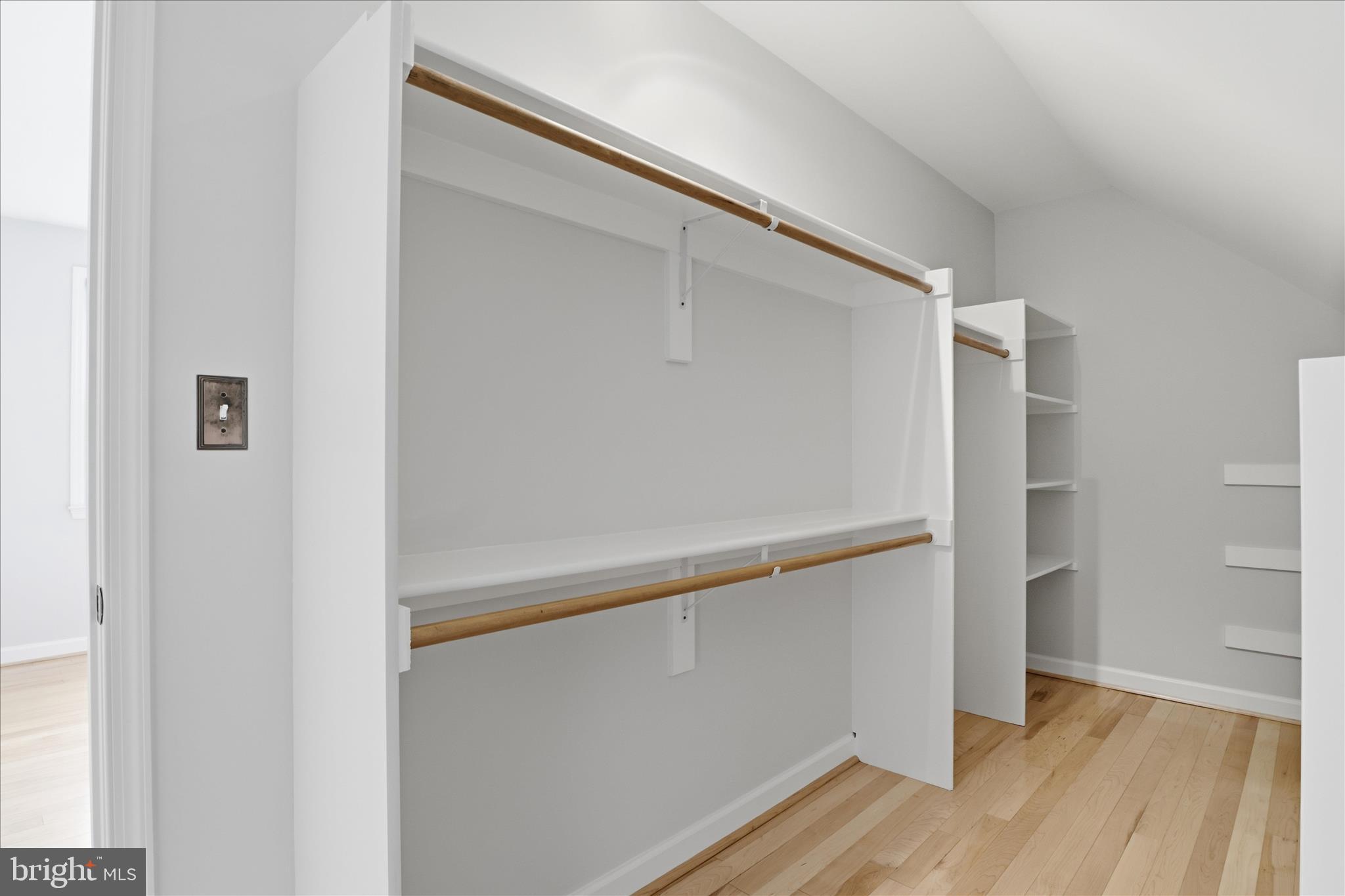 CLAREMONT - Residential