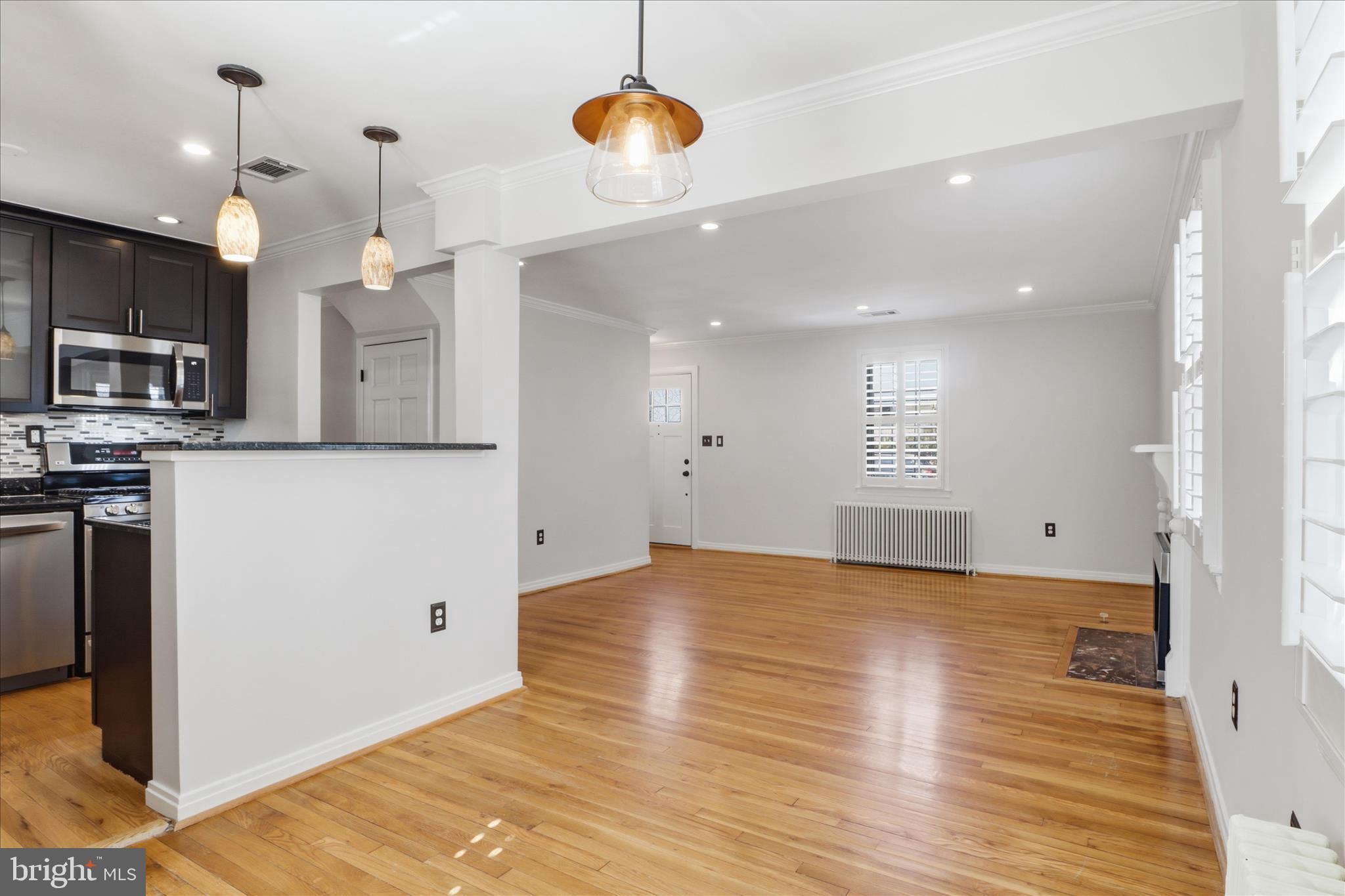 CLAREMONT - Residential