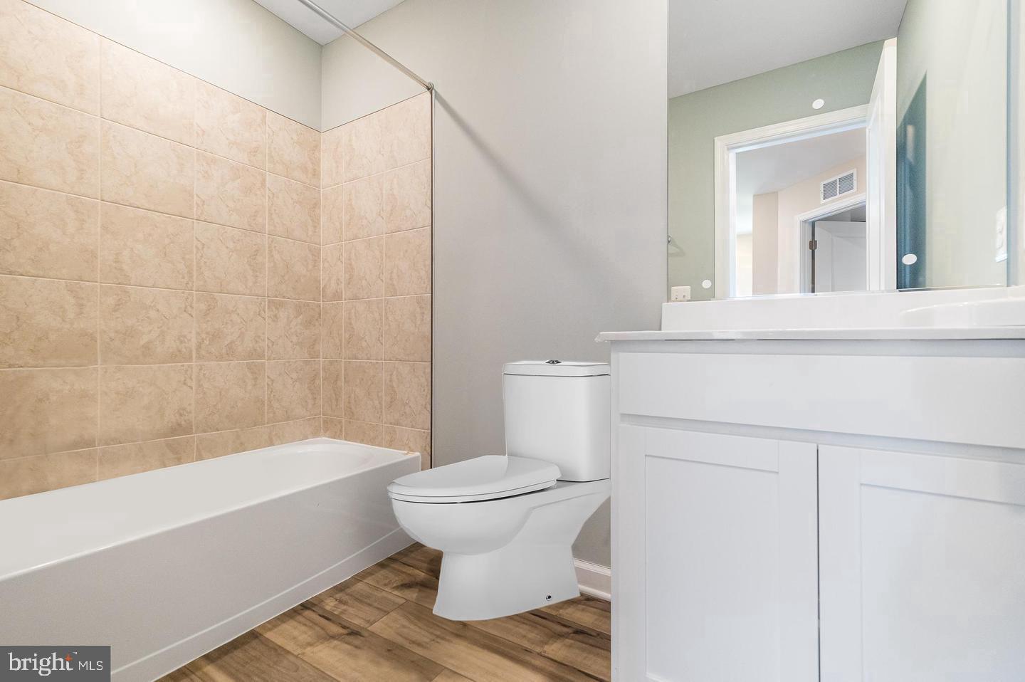 WILLOW GLEN - Residential Lease