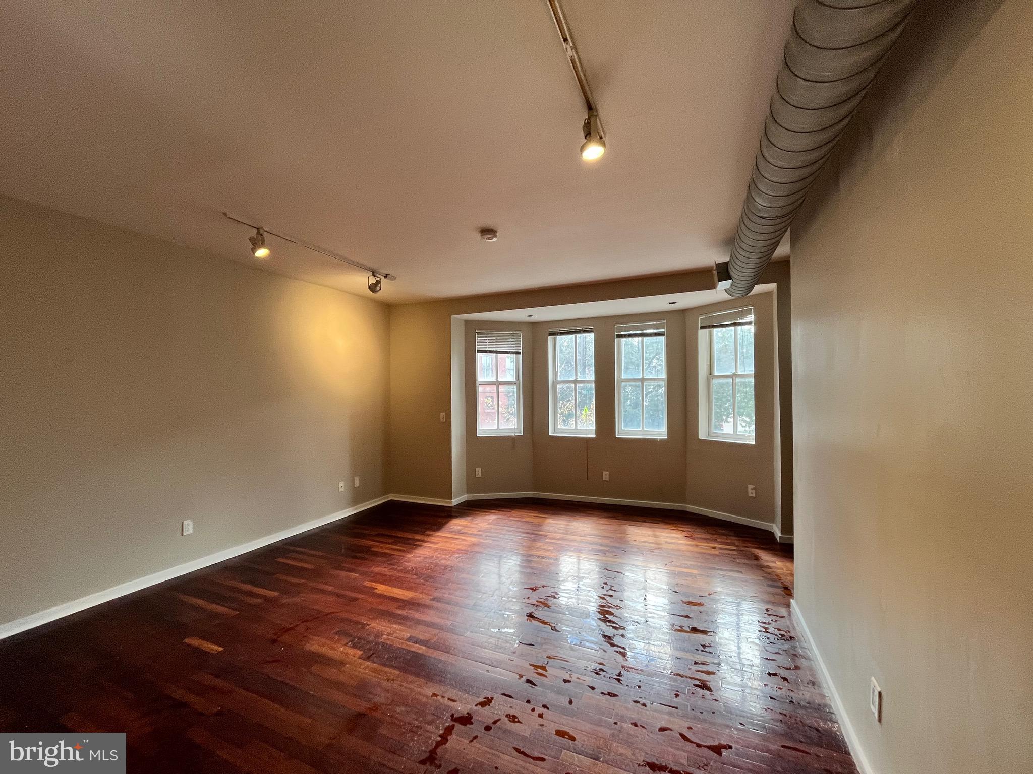 MANAYUNK - Residential Lease