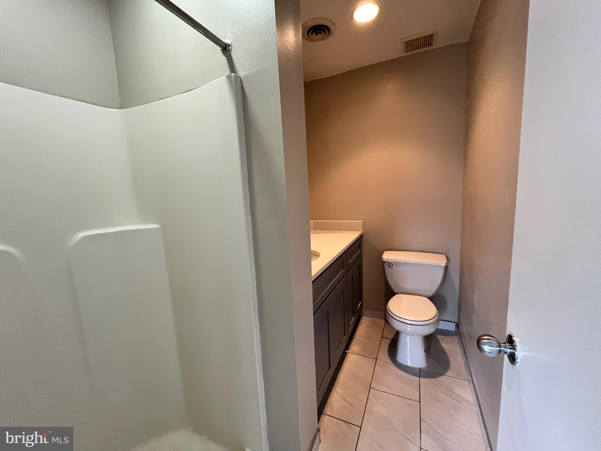 MANAYUNK - Residential Lease