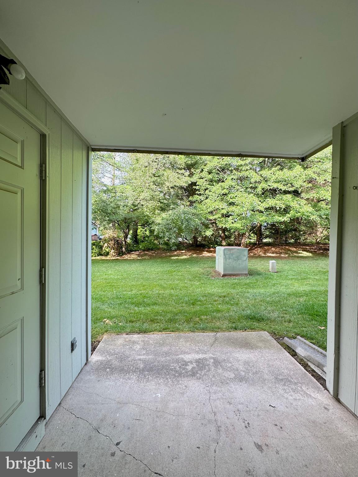 HUNTERS SQUARE - Residential Lease