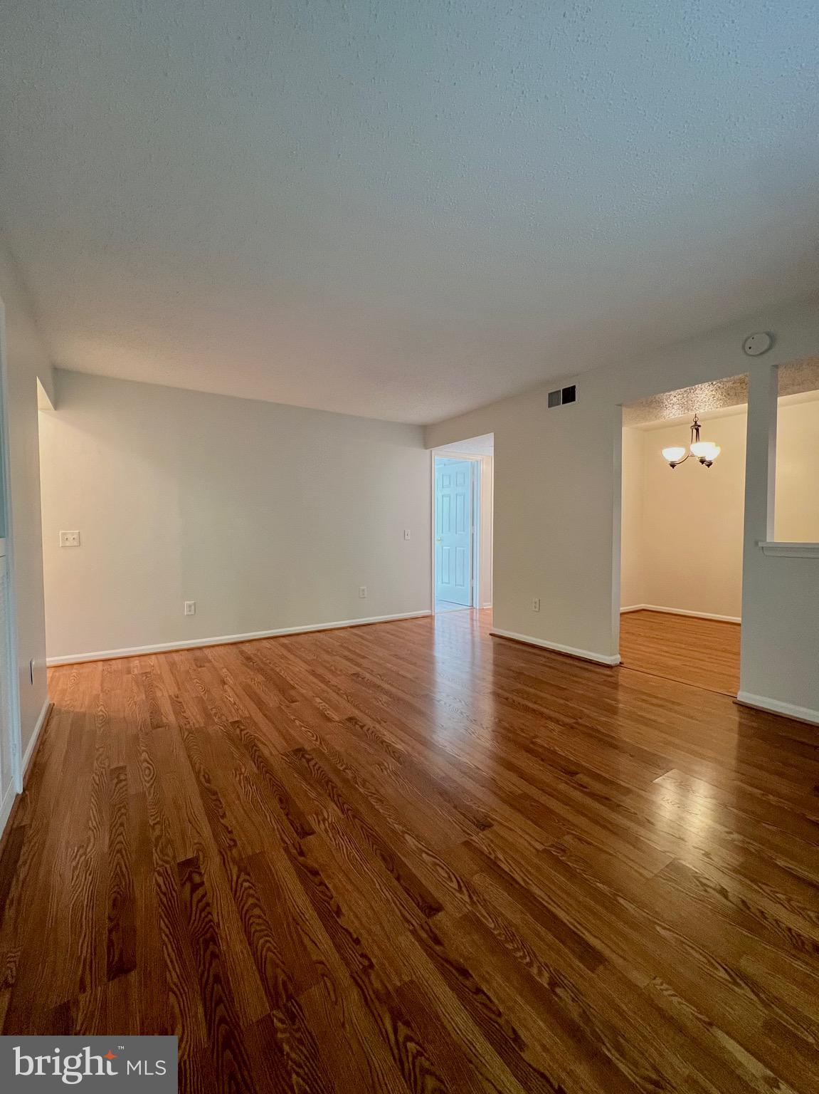 HUNTERS SQUARE - Residential Lease