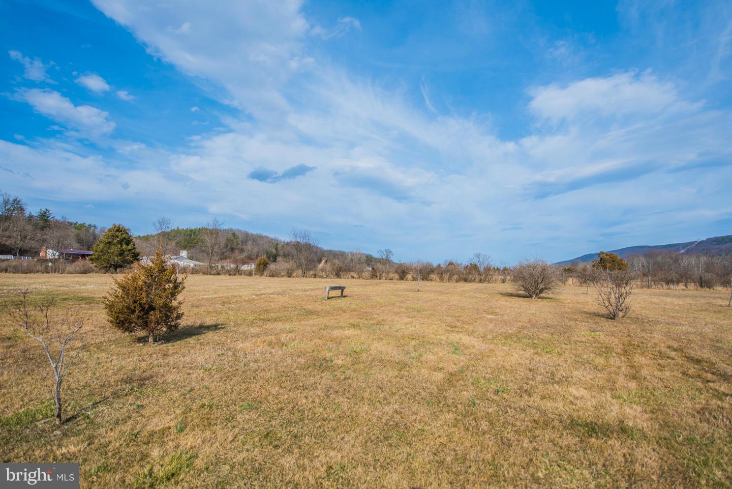 NORTH RIVER RUN - Residential