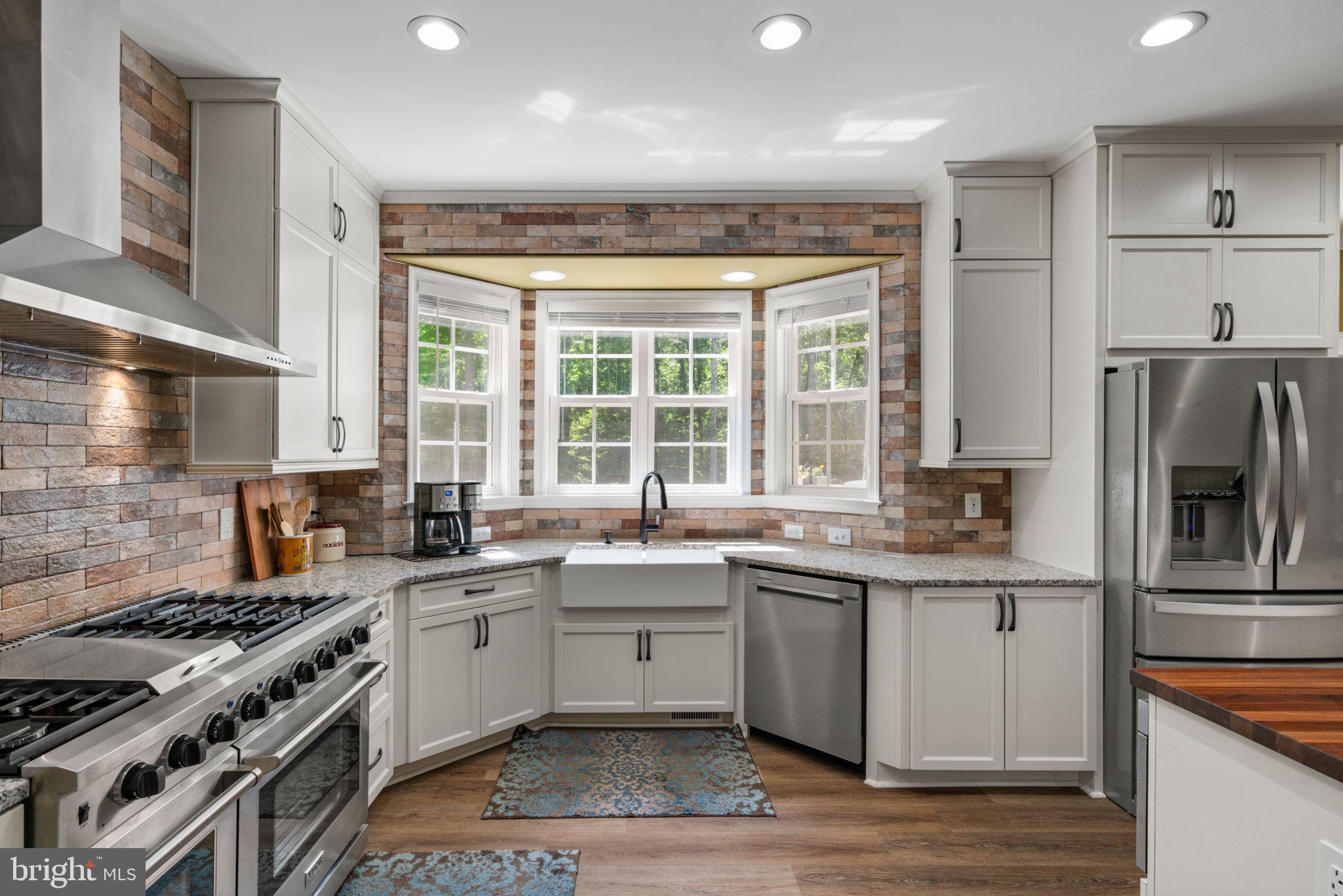 MANOR WOOD ESTATES - Residential