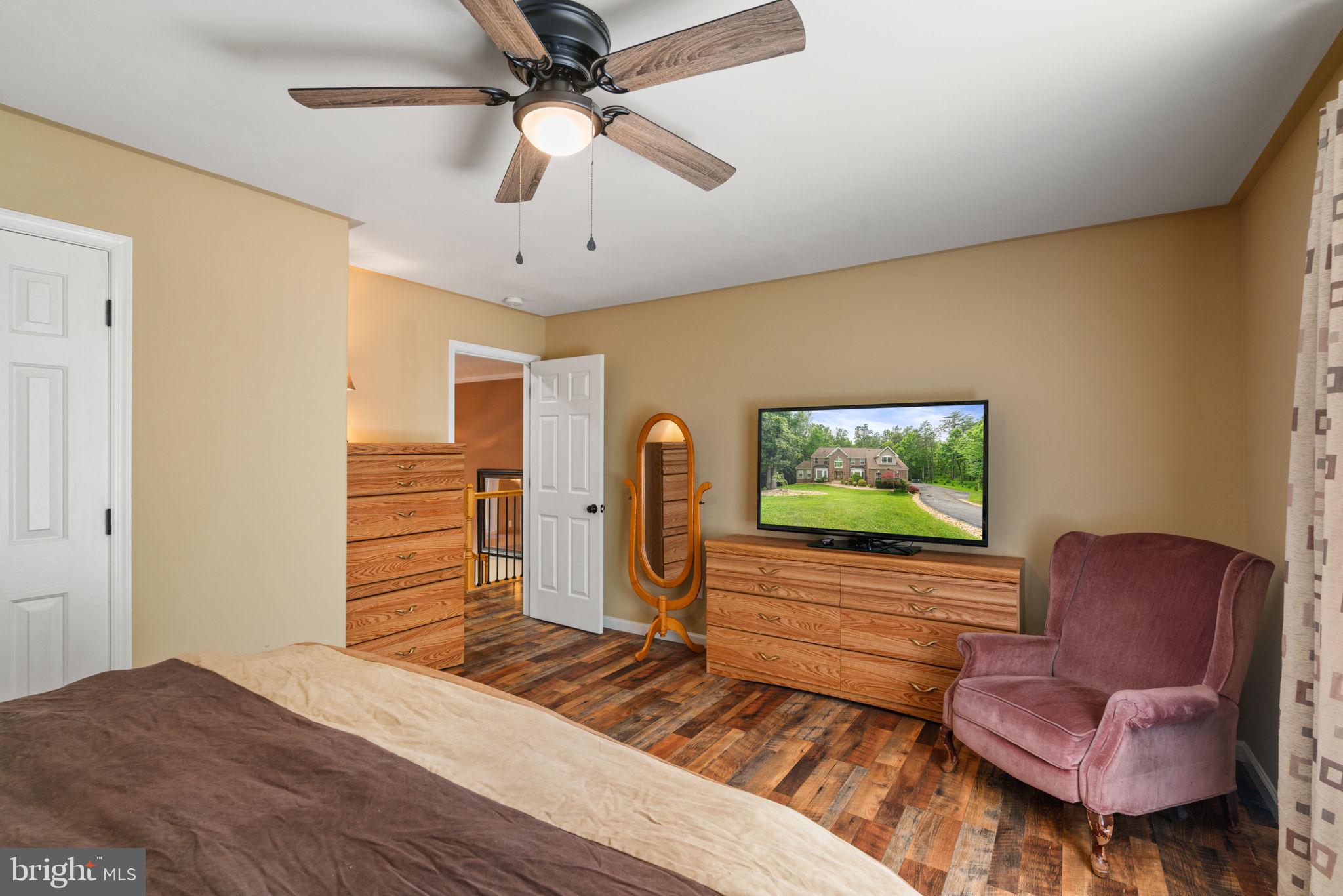 MANOR WOOD ESTATES - Residential