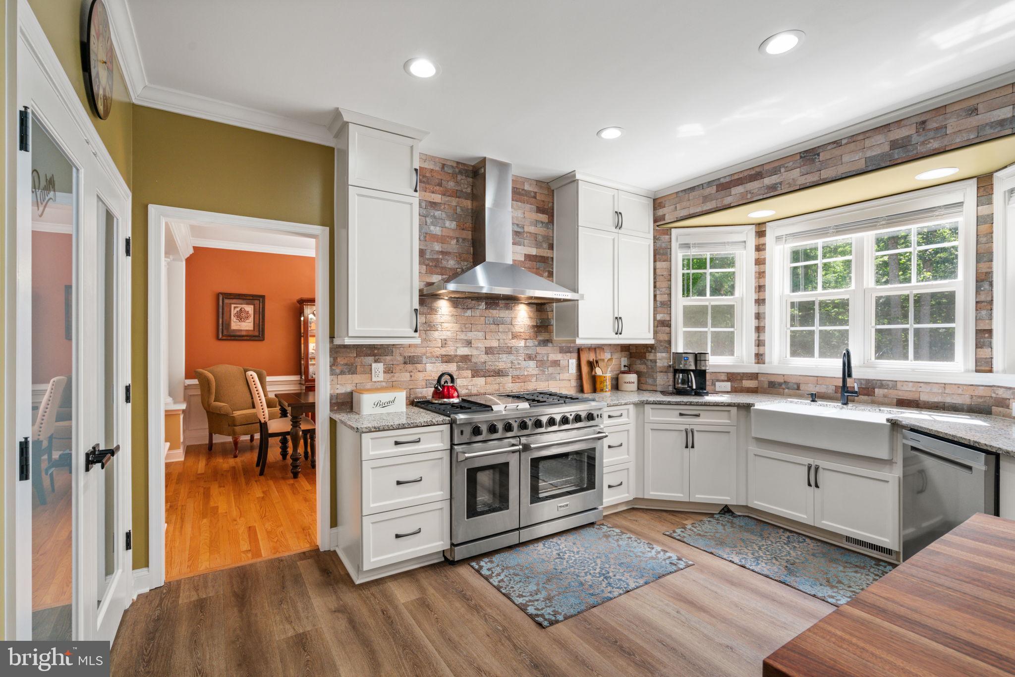 MANOR WOOD ESTATES - Residential