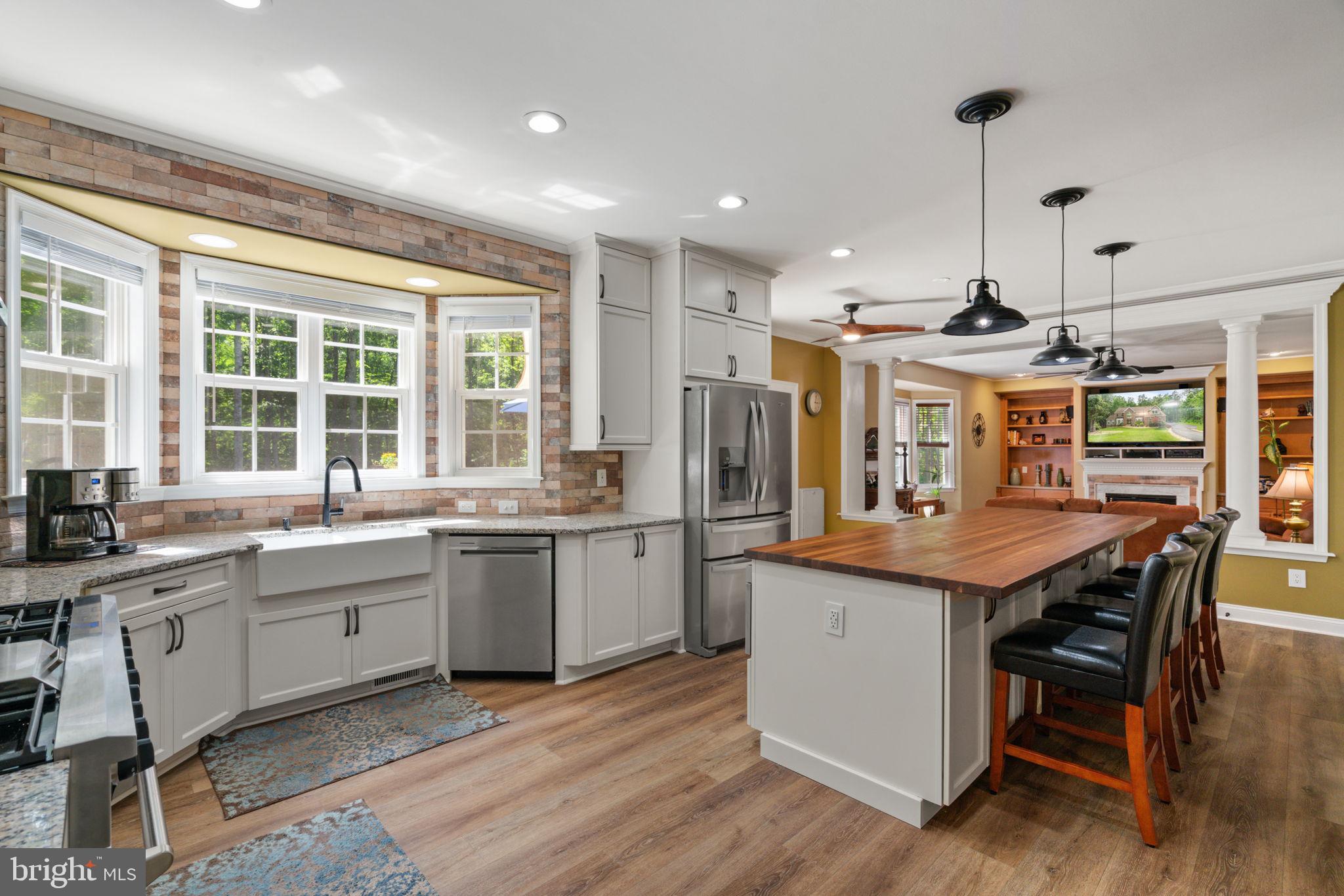 MANOR WOOD ESTATES - Residential