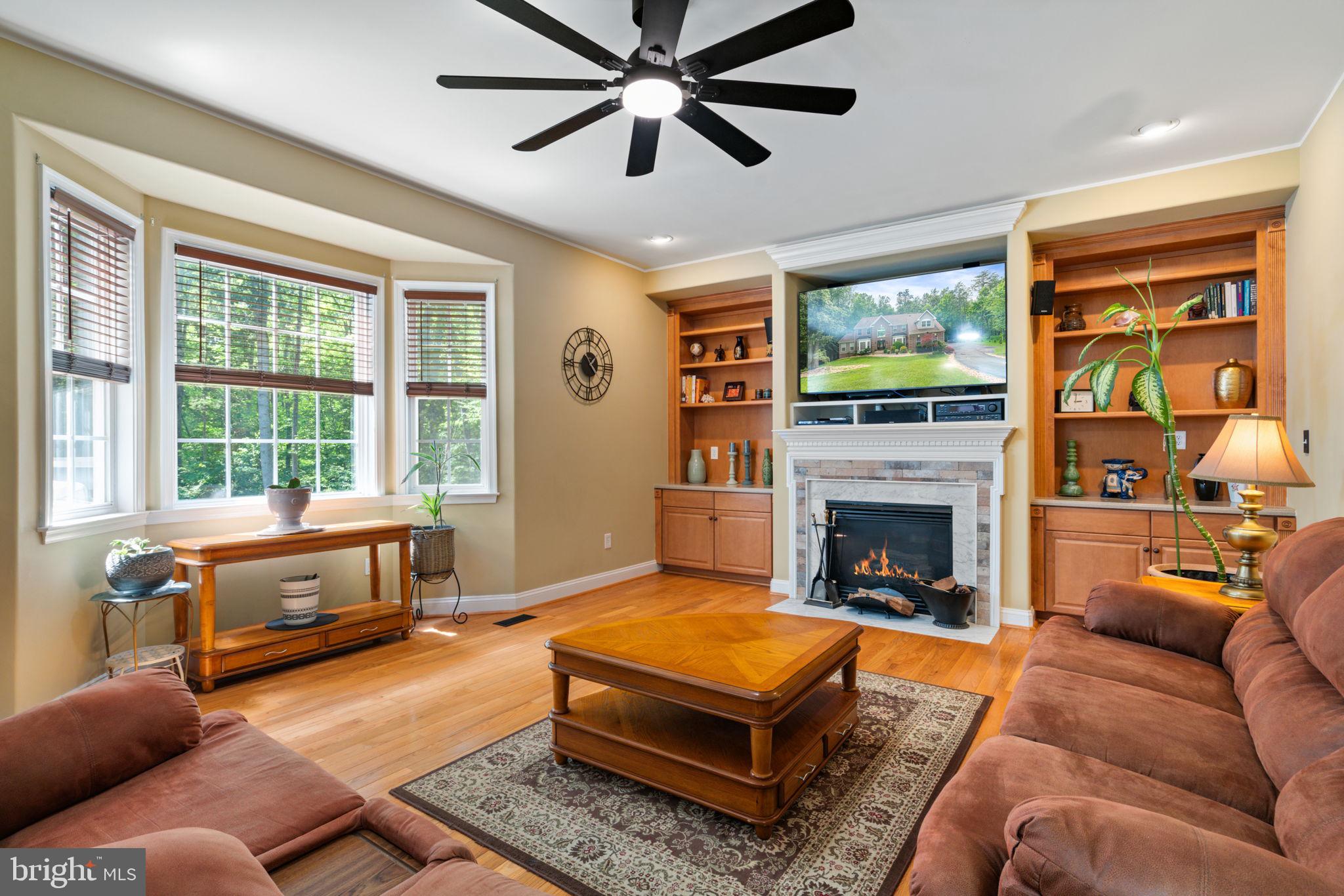 MANOR WOOD ESTATES - Residential