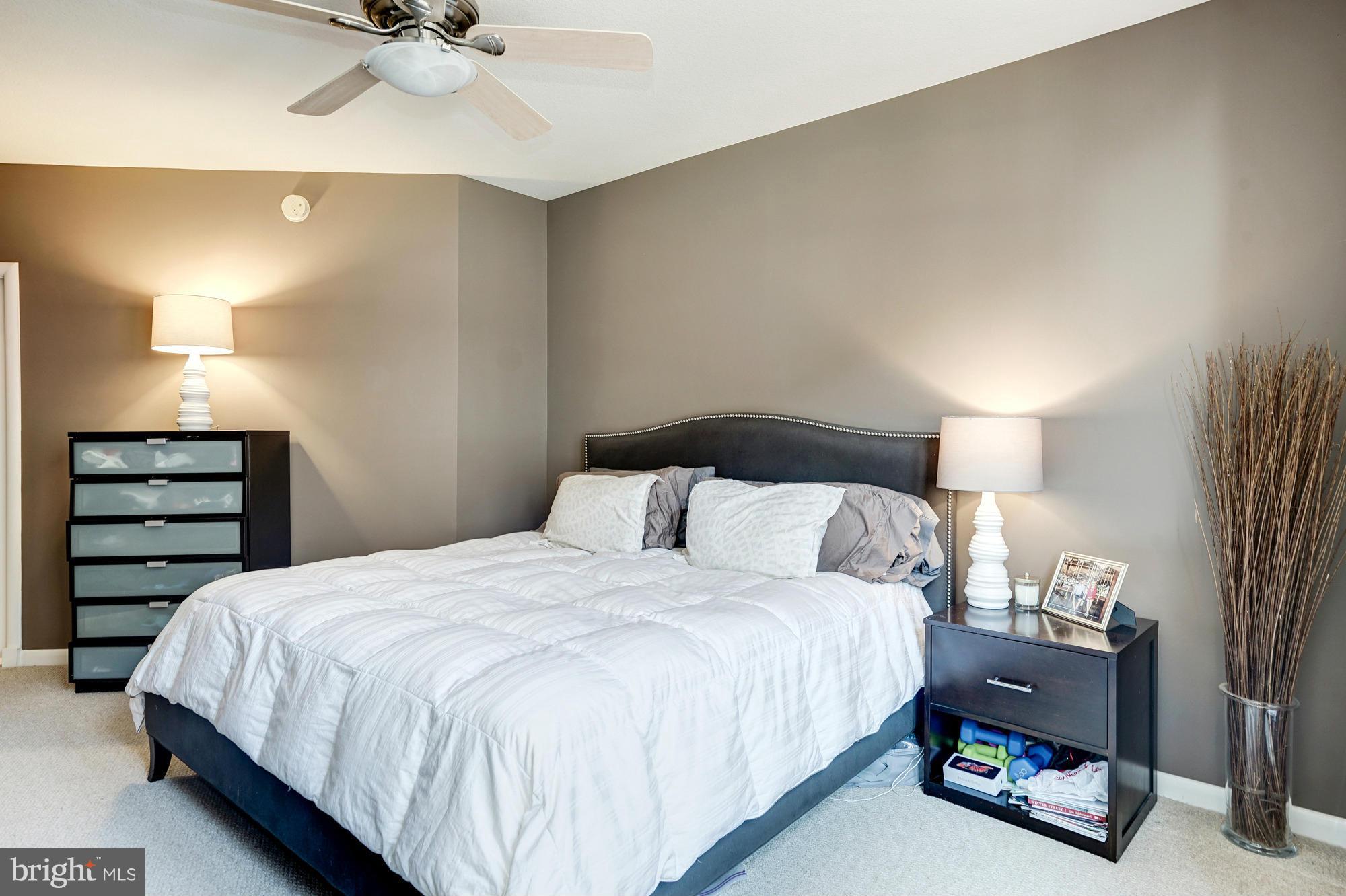 CLARENDON - Residential