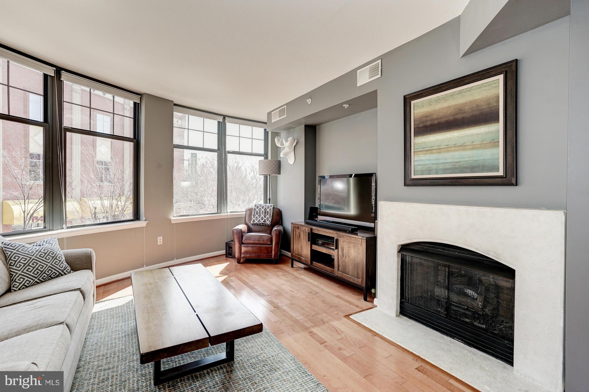 CLARENDON - Residential