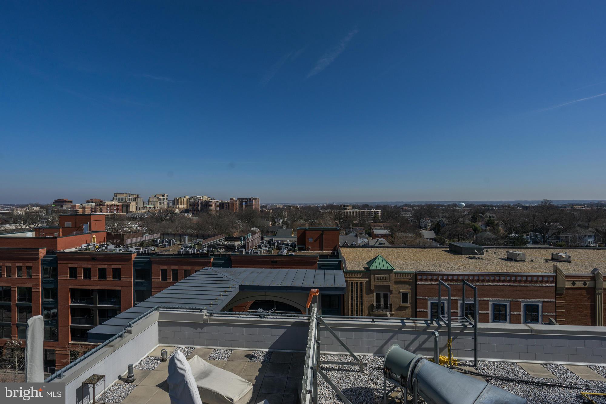 CLARENDON - Residential