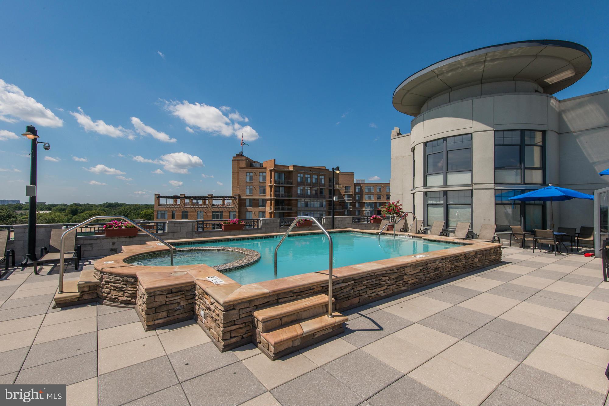 CLARENDON - Residential