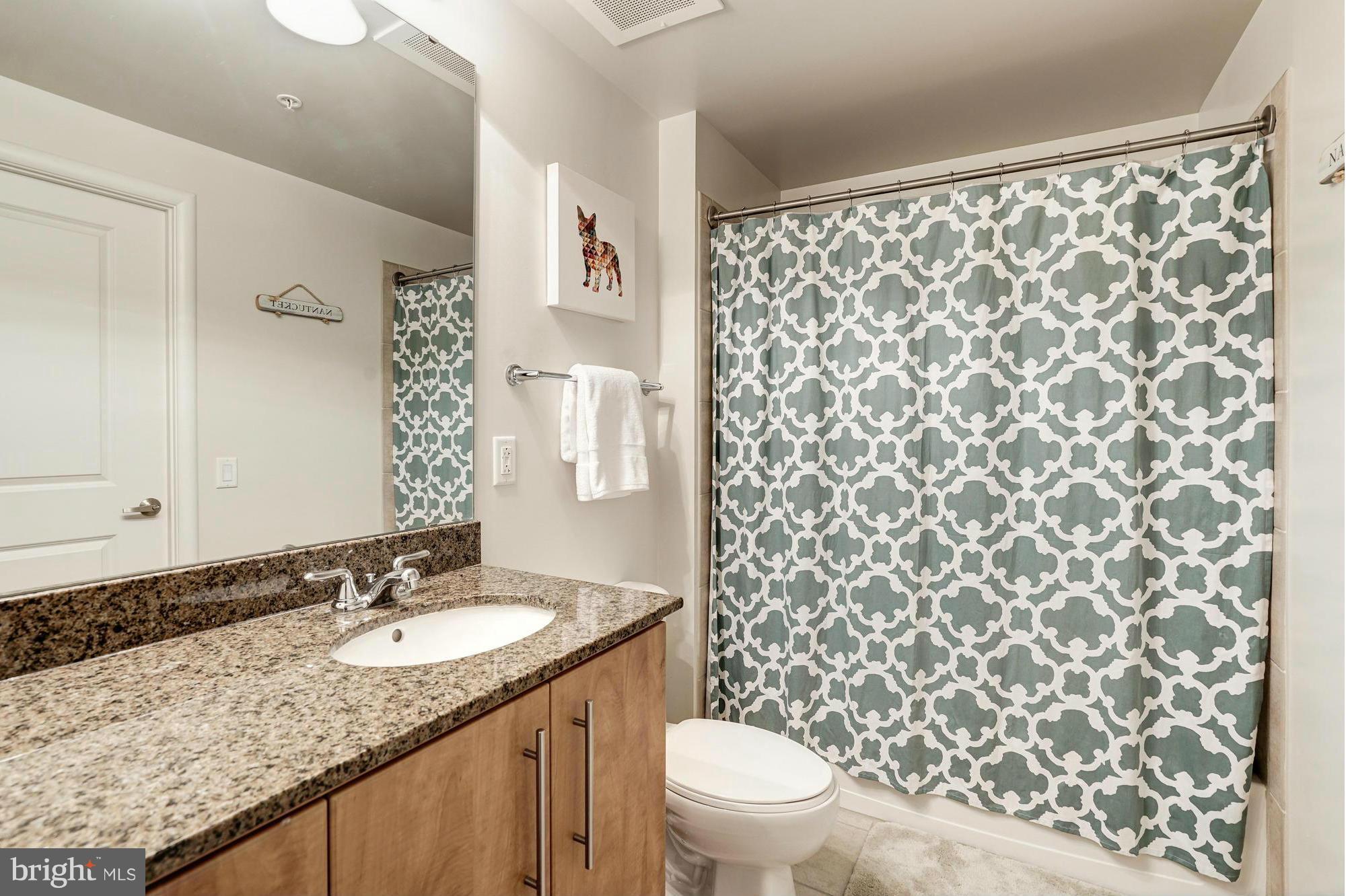 CLARENDON - Residential