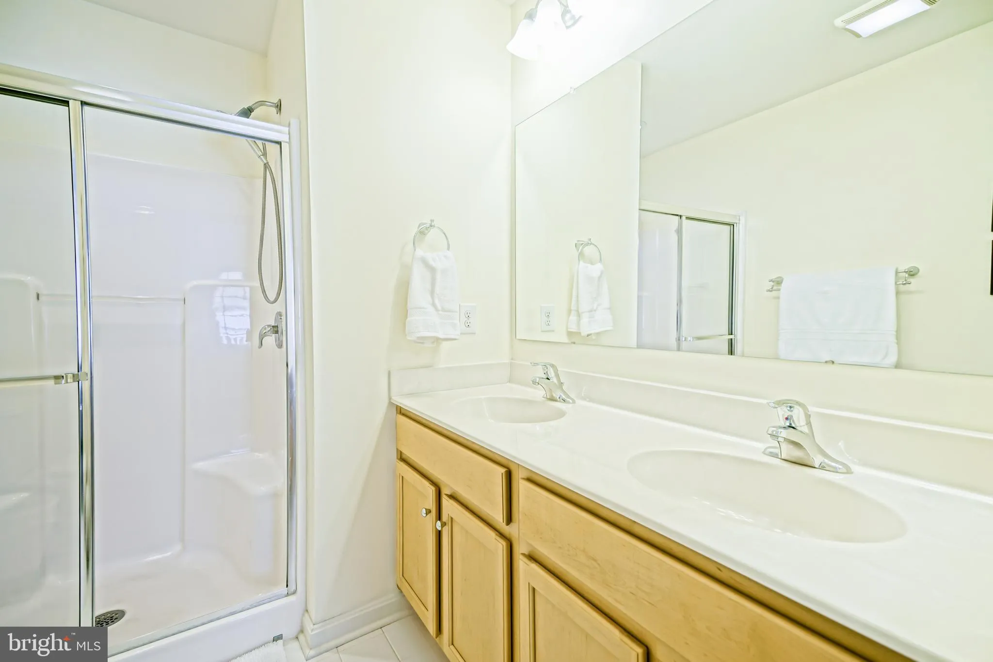 Rehoboth Beach, Delaware 19971, United States, 3 Bedrooms Bedrooms, ,4 BathroomsBathrooms,Residential,Active,147829