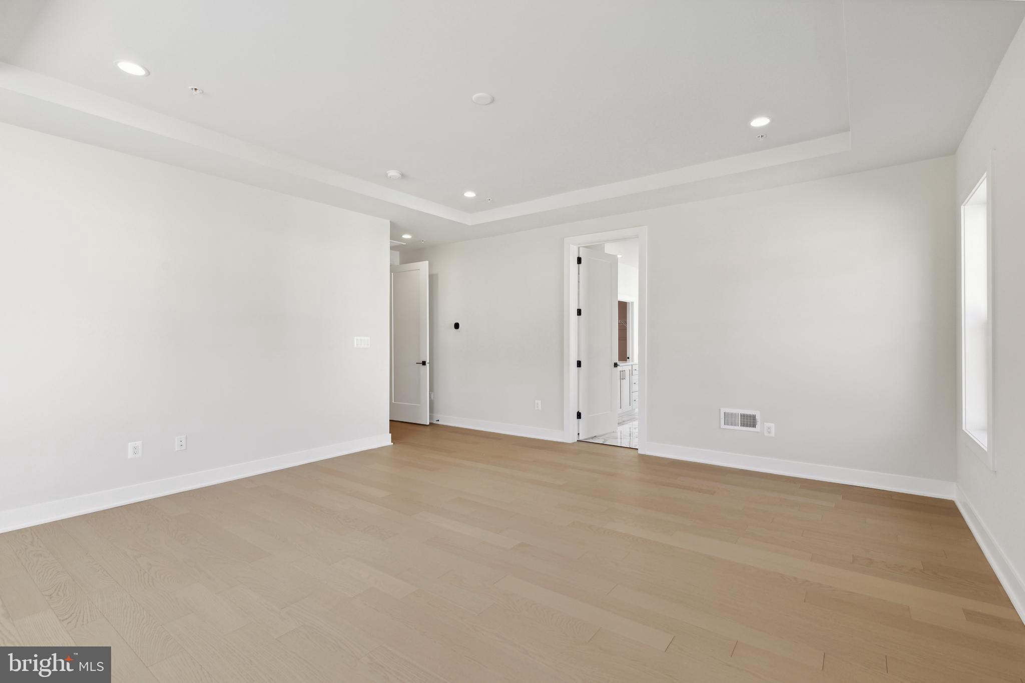 KINGSLEY WOODS - Residential