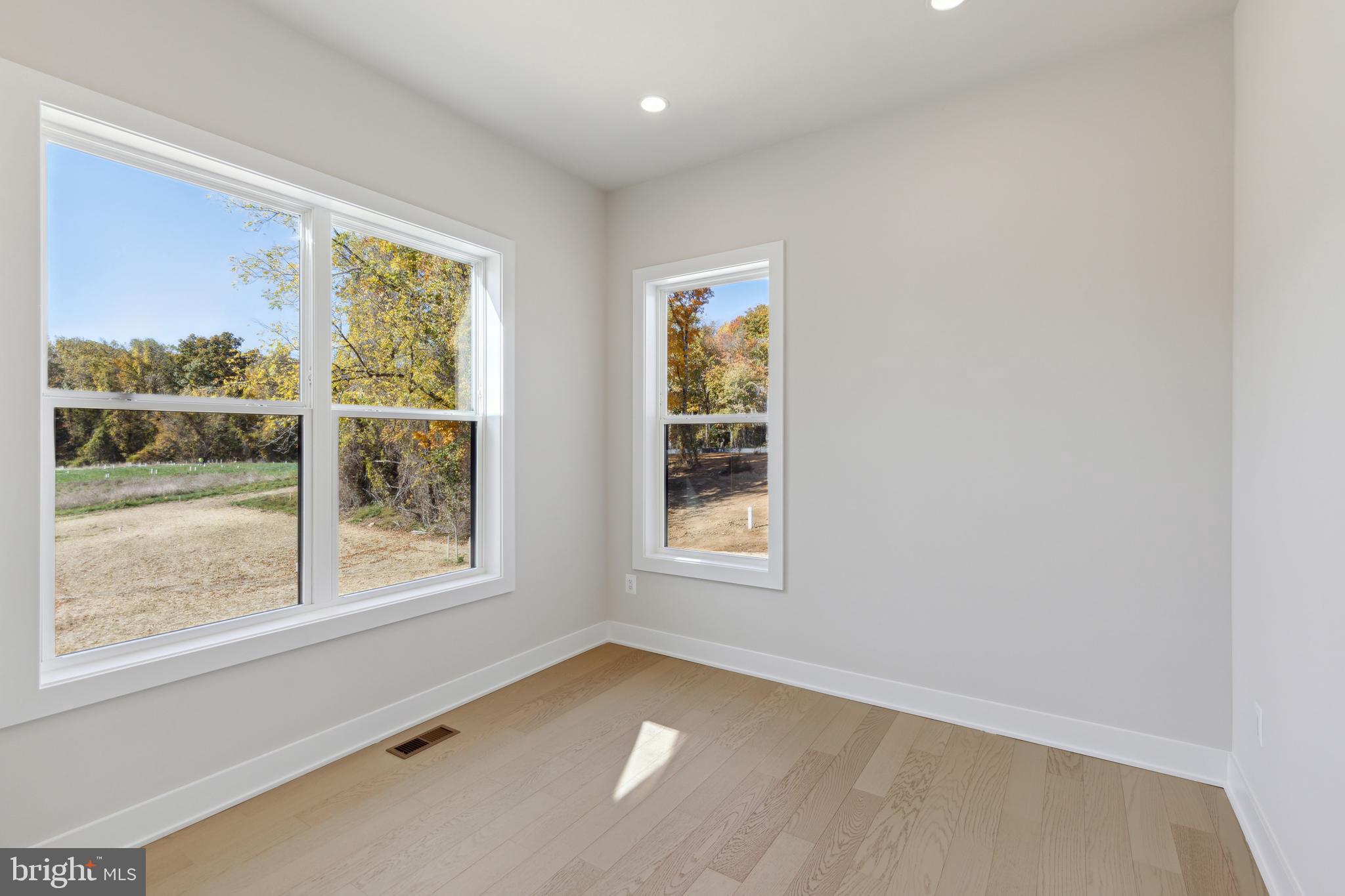 KINGSLEY WOODS - Residential