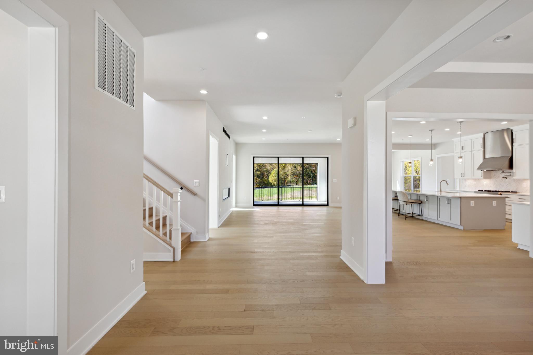 KINGSLEY WOODS - Residential