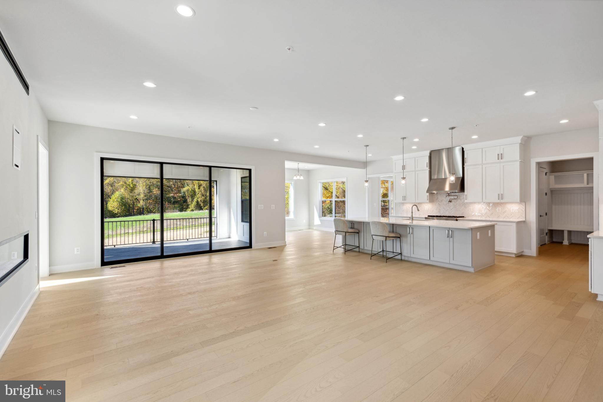 KINGSLEY WOODS - Residential