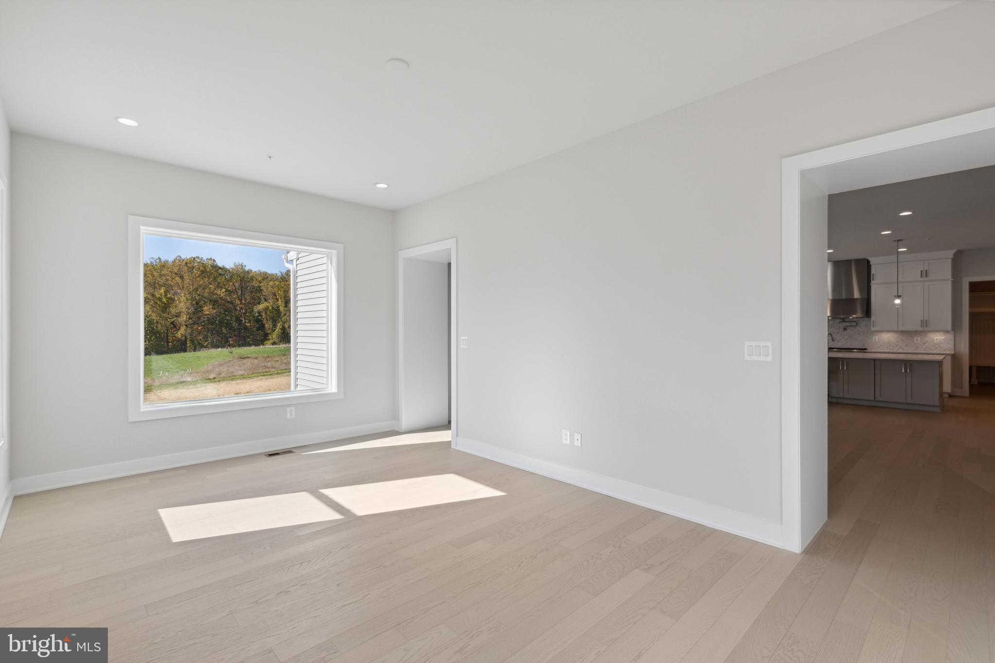 KINGSLEY WOODS - Residential