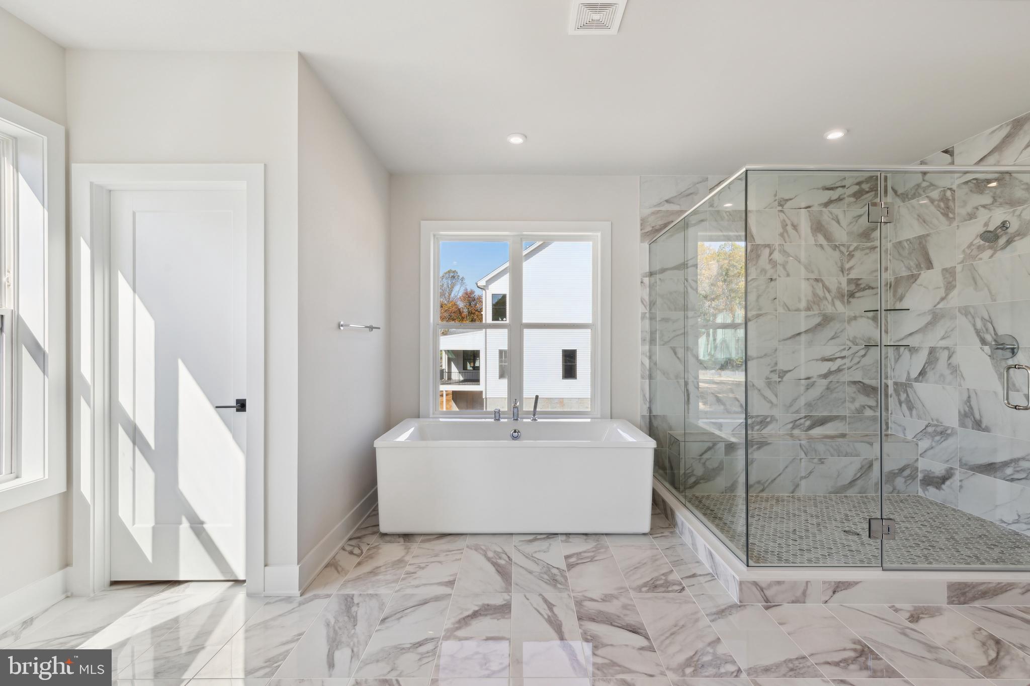 KINGSLEY WOODS - Residential