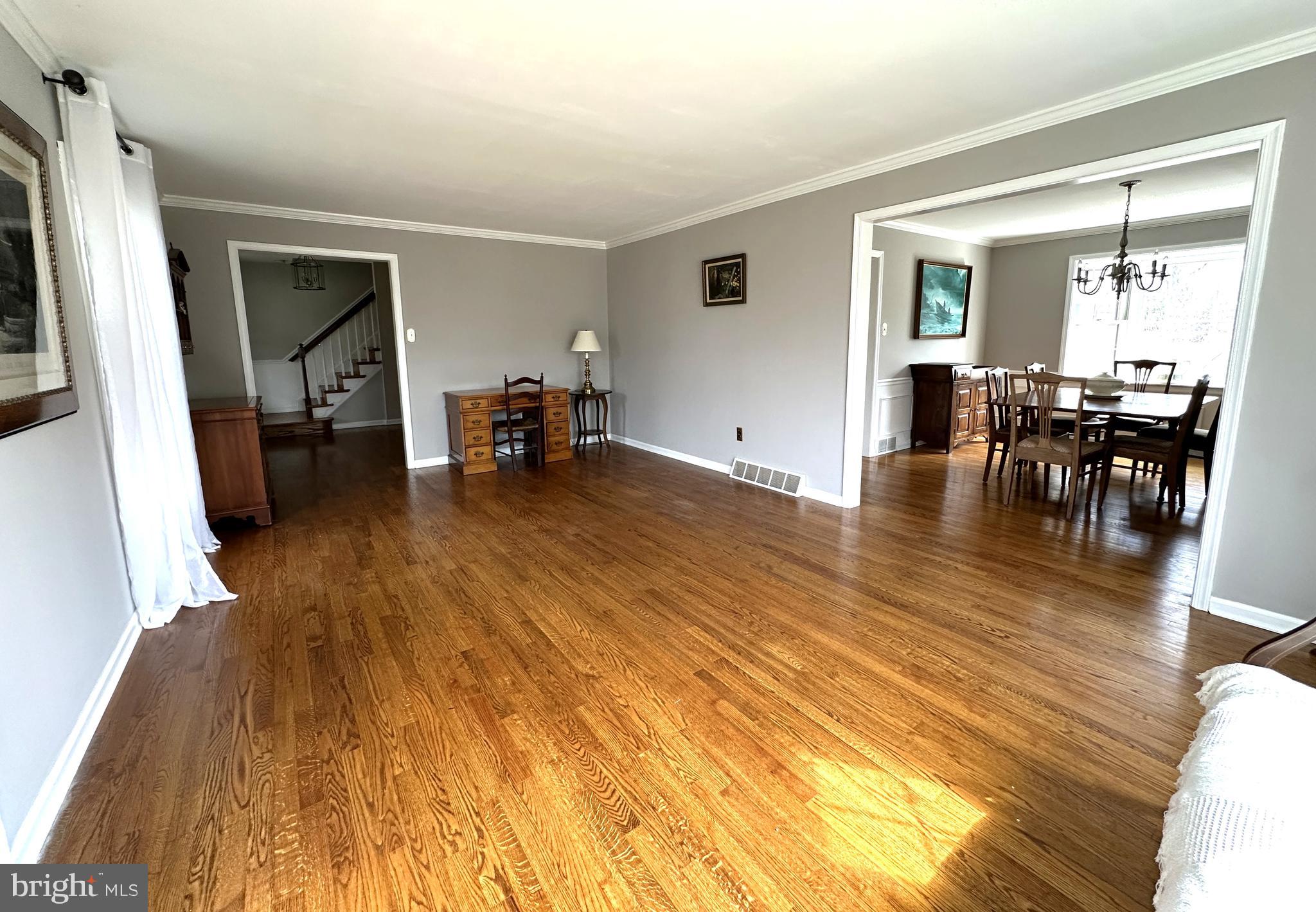 CLOVER CREST - Residential