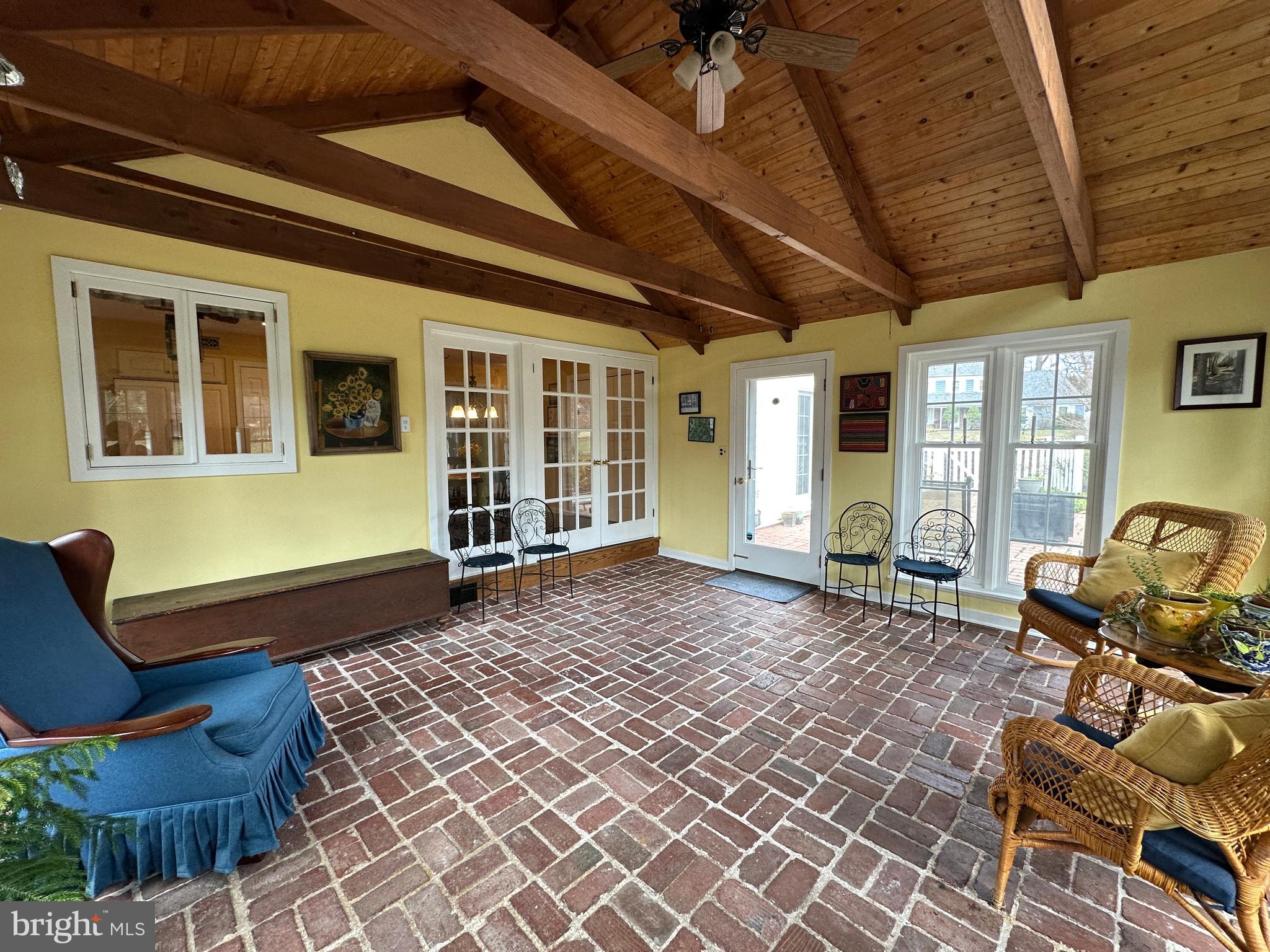 CLOVER CREST - Residential