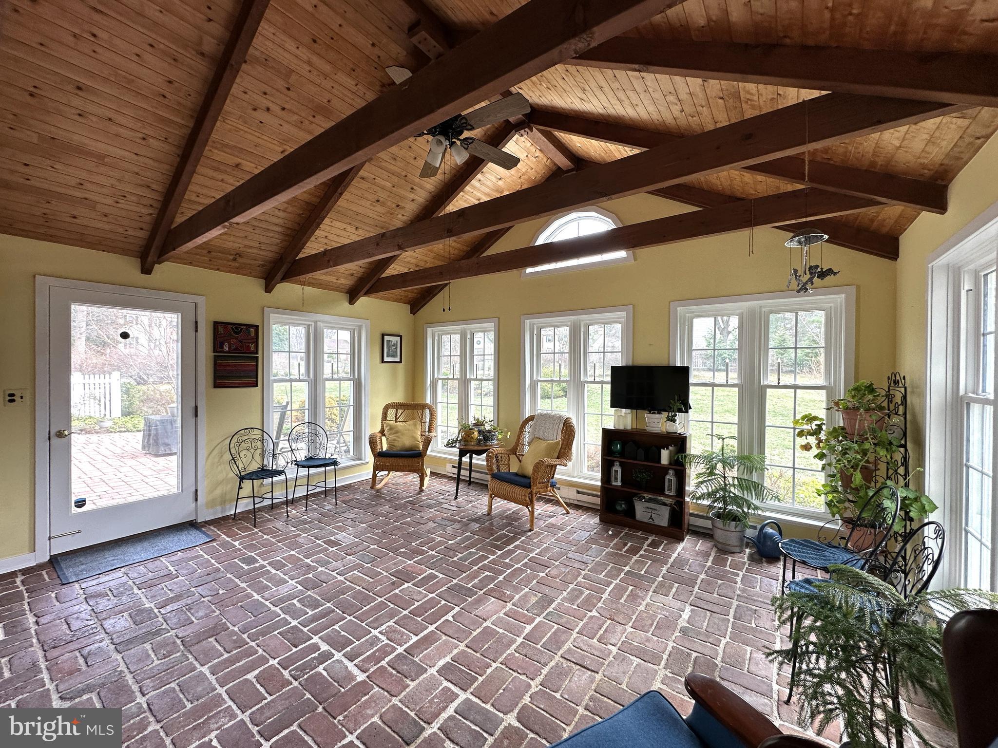 CLOVER CREST - Residential