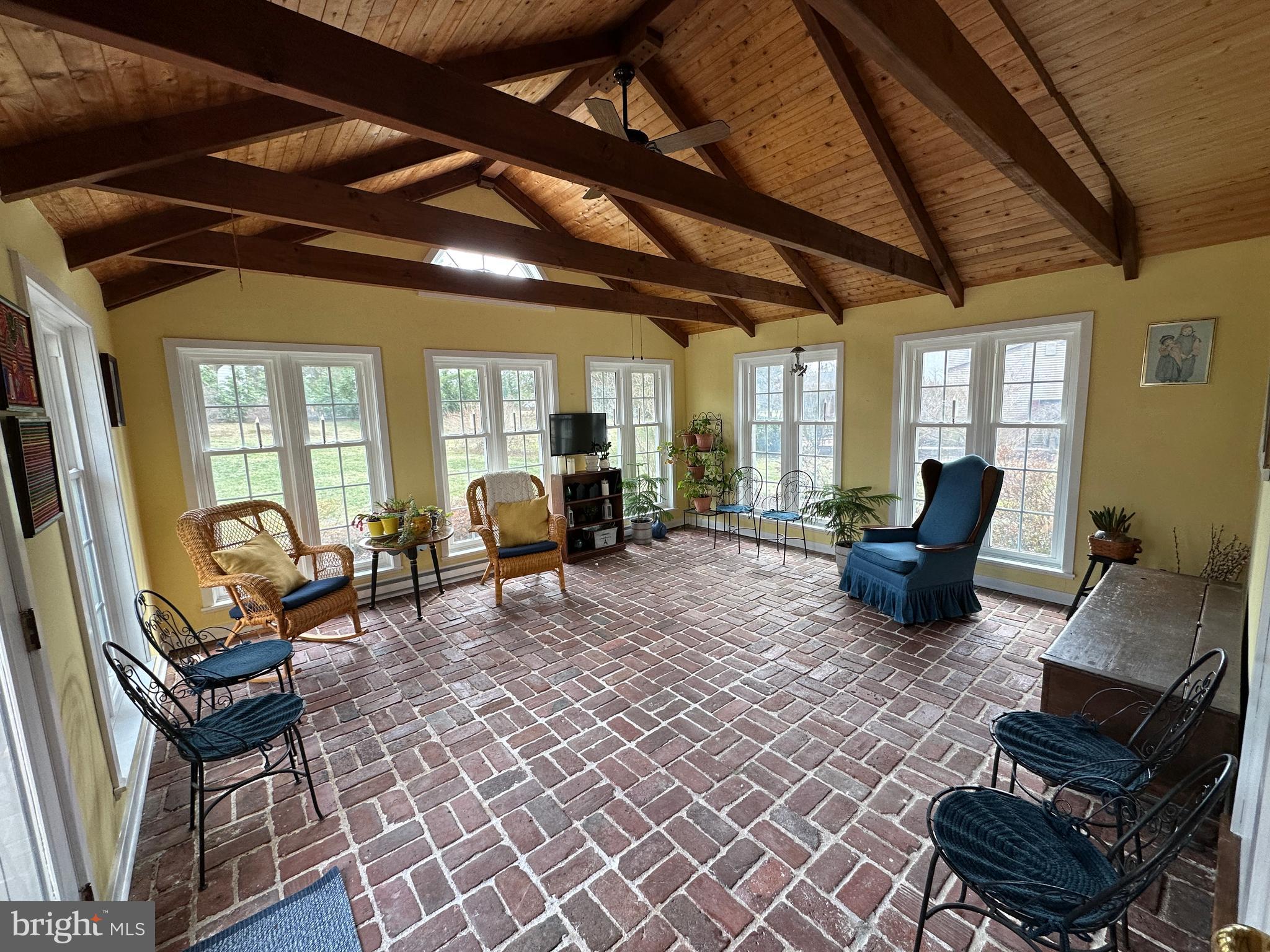 CLOVER CREST - Residential