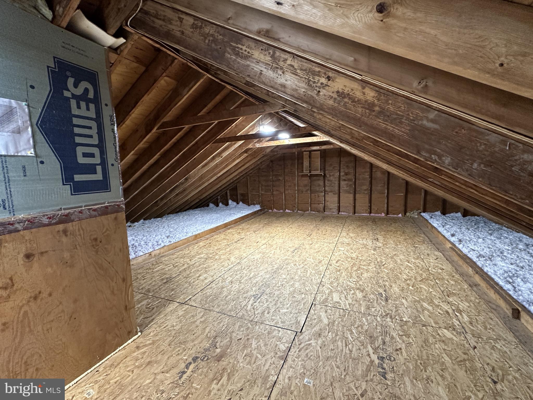 CLOVER CREST - Residential