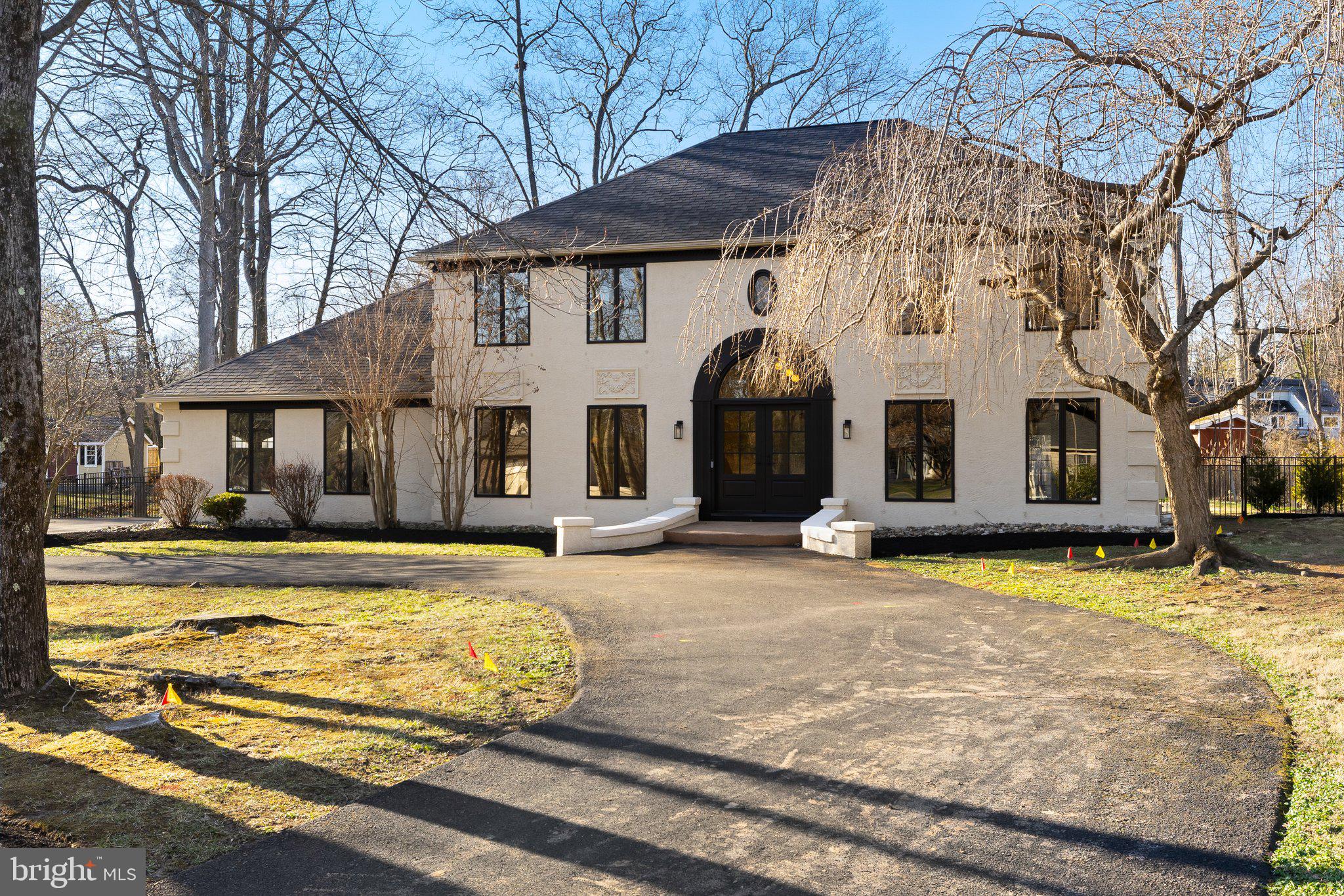 MAPLE GLEN - Residential