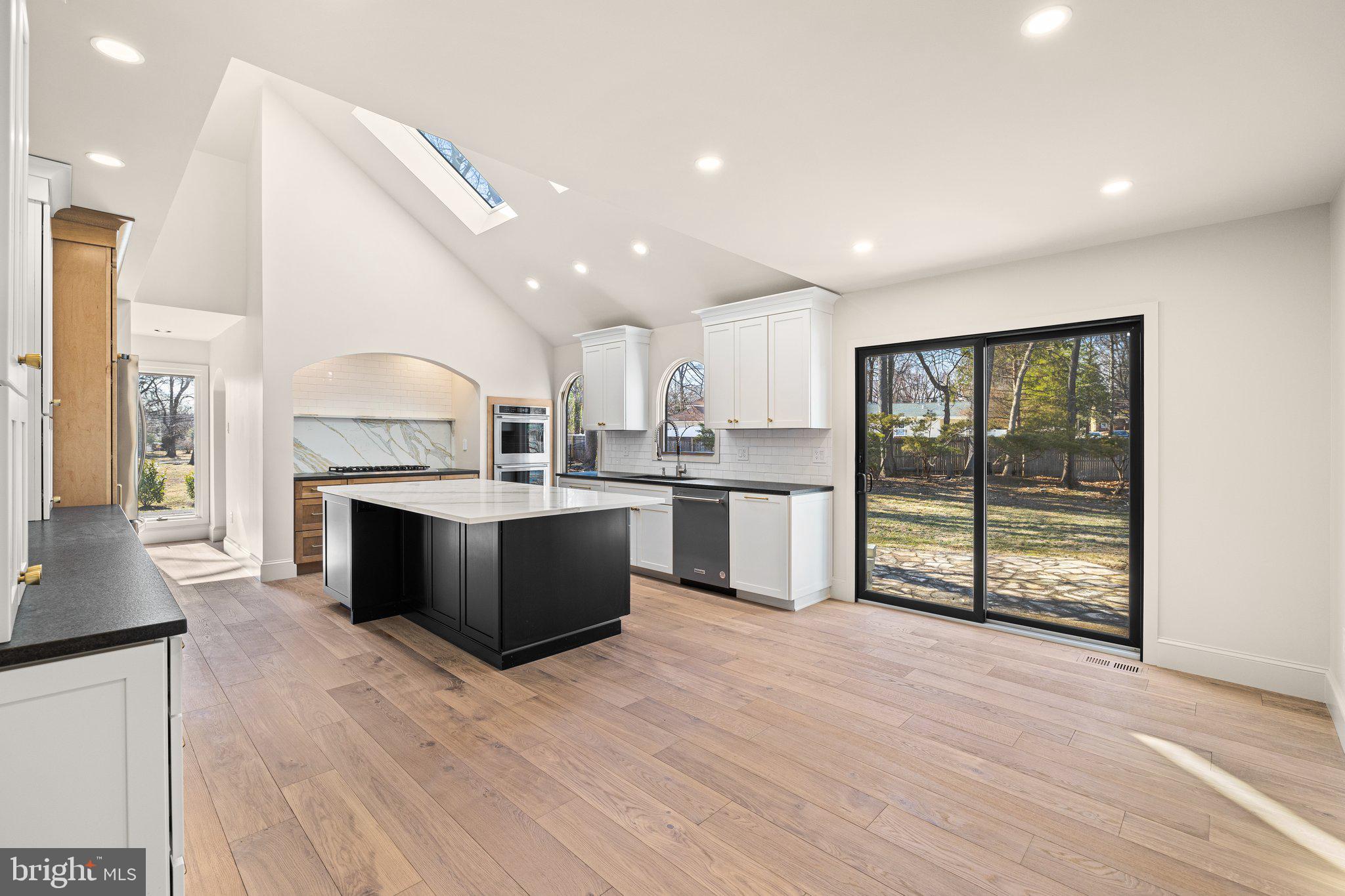 MAPLE GLEN - Residential