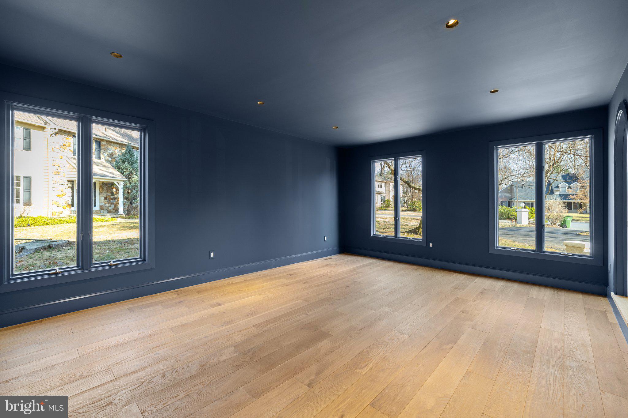 MAPLE GLEN - Residential