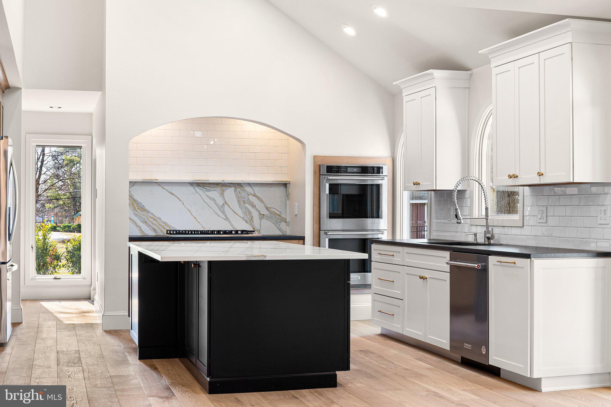 MAPLE GLEN - Residential