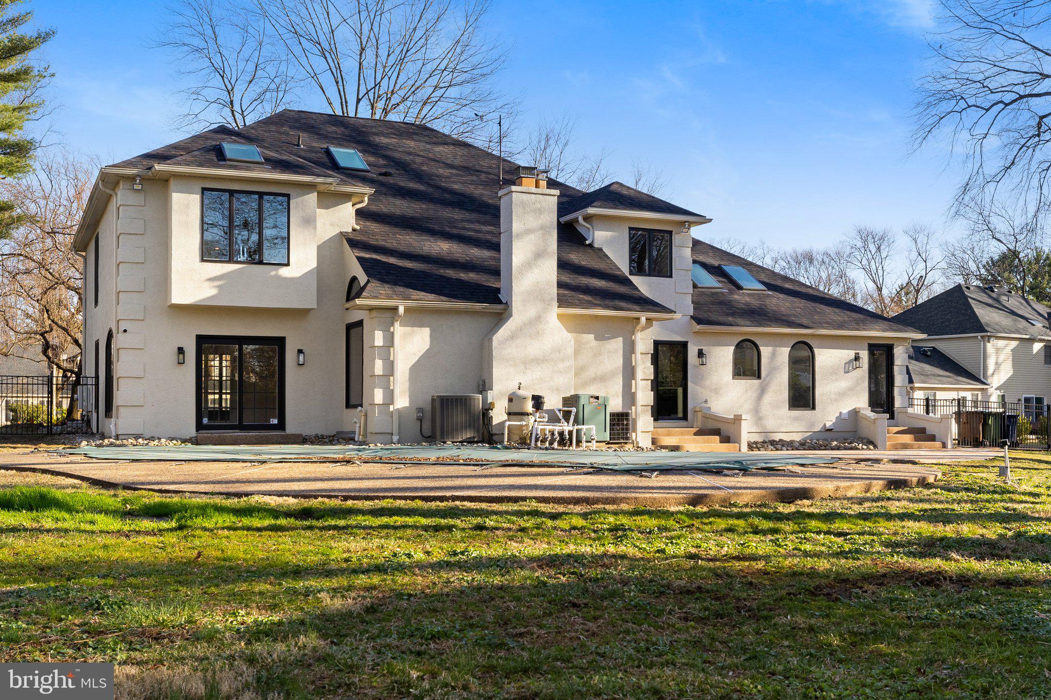 MAPLE GLEN - Residential