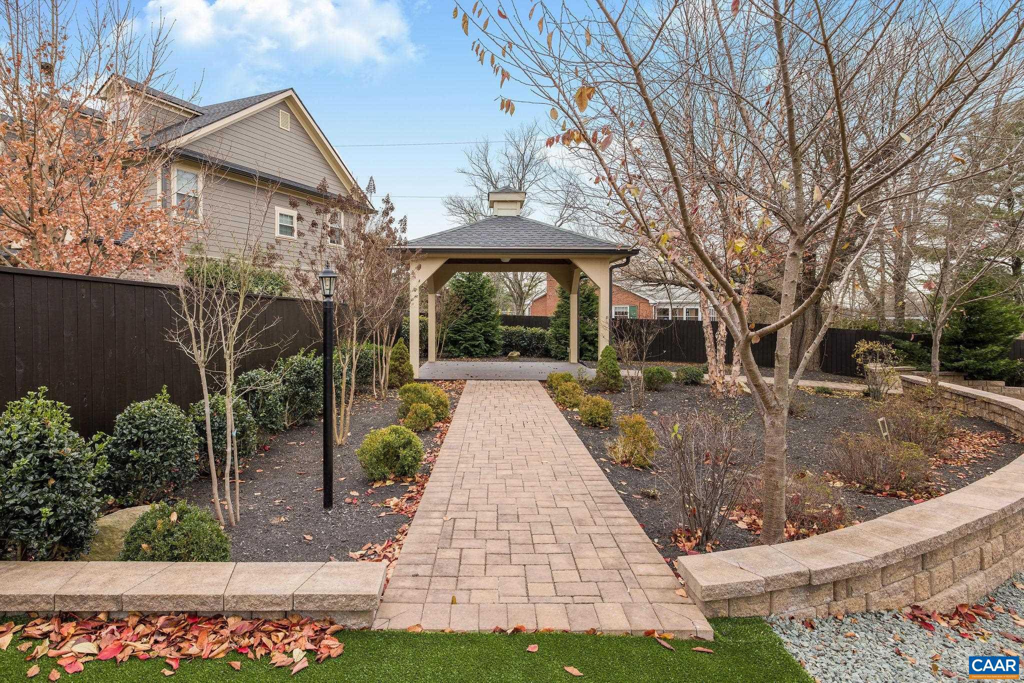 NORTHFIELDS - Residential