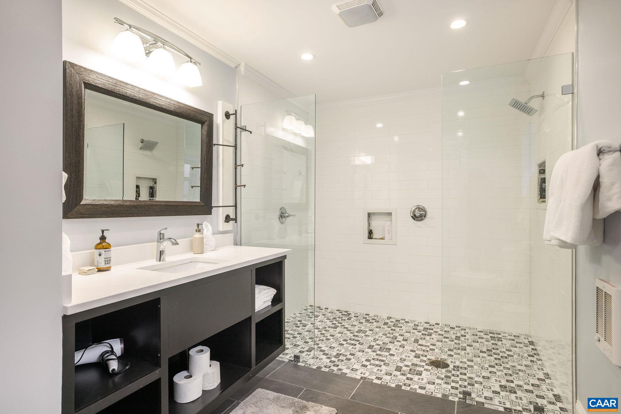 NORTHFIELDS - Residential